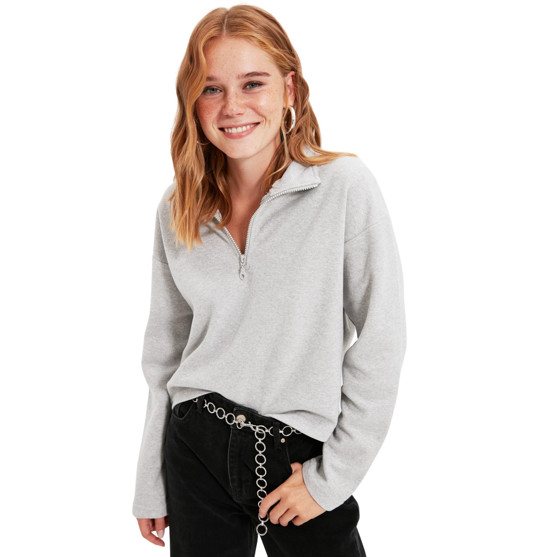 Trendyol Camisa De Entrenamiento De Gris Mujer Mediano