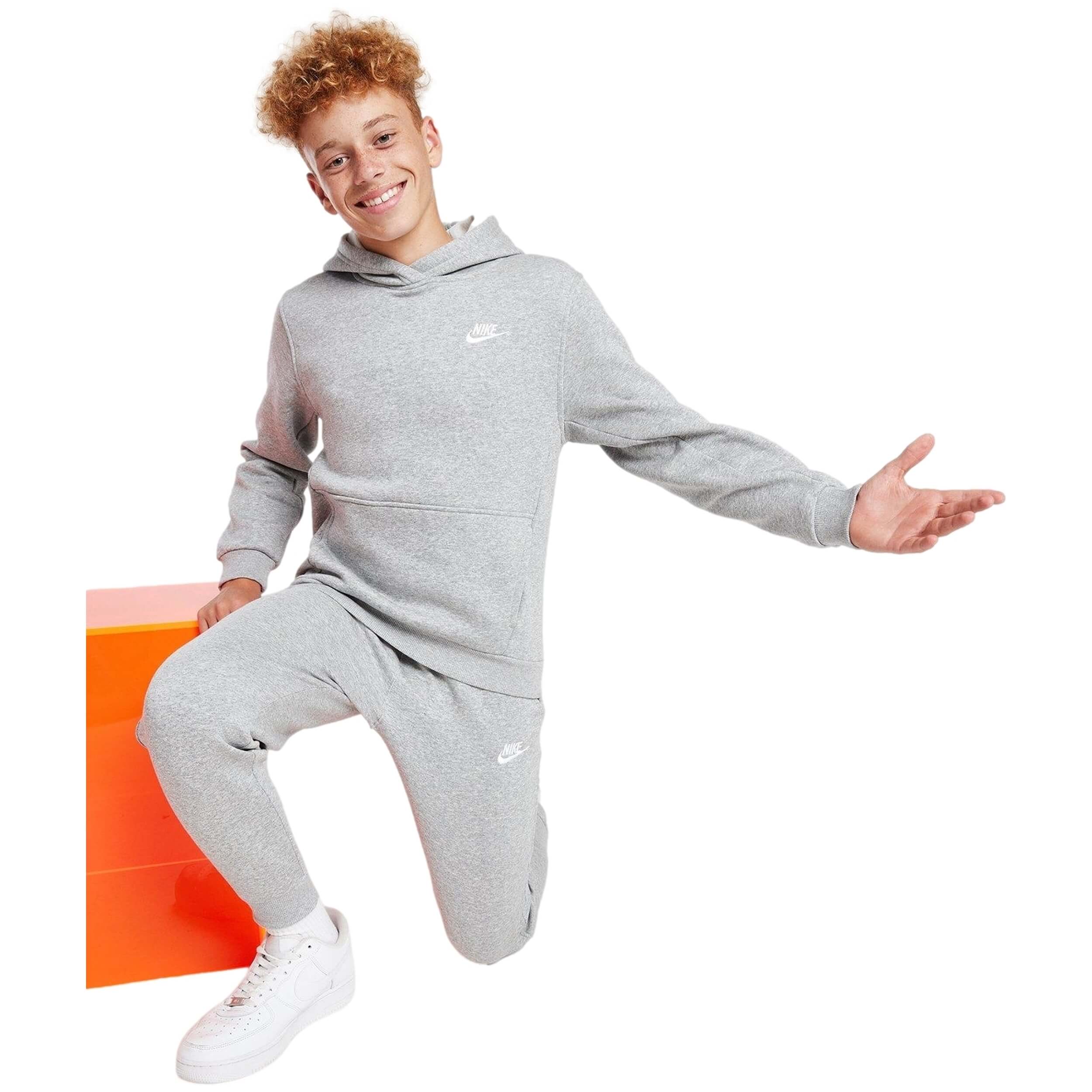 Pantalon Nike Club Fleece Nike en color Gris