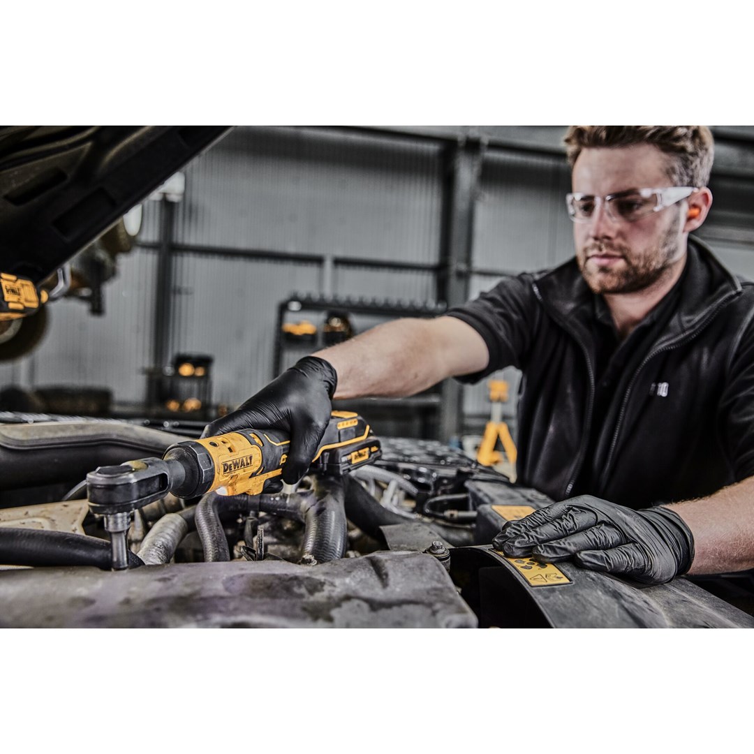 Trinquete inalámbrico XR 18V ​​3/8 DCF513N DEWALT