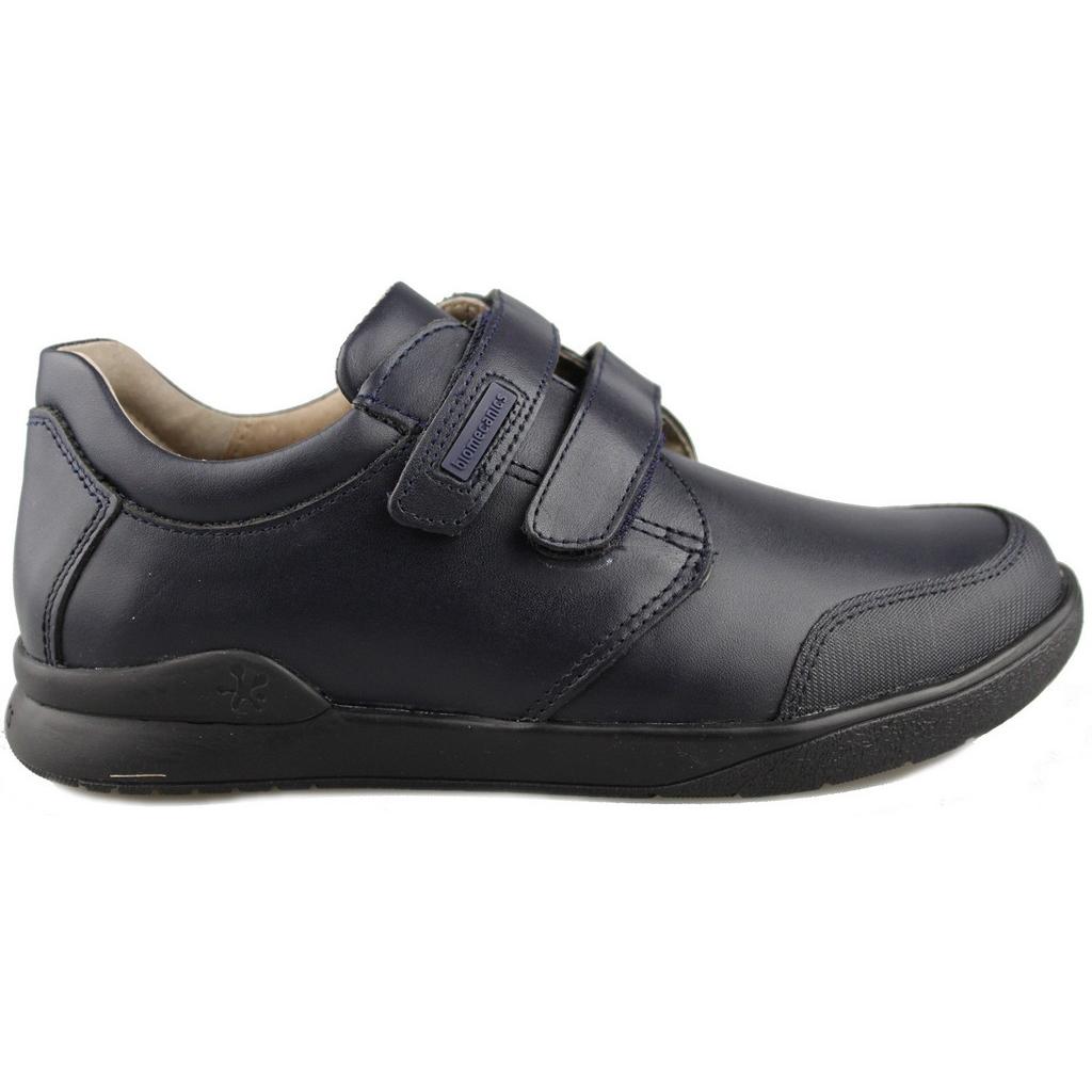 Zapatos Colegiales Biomecanics - Cómodos y de Gran Calidad