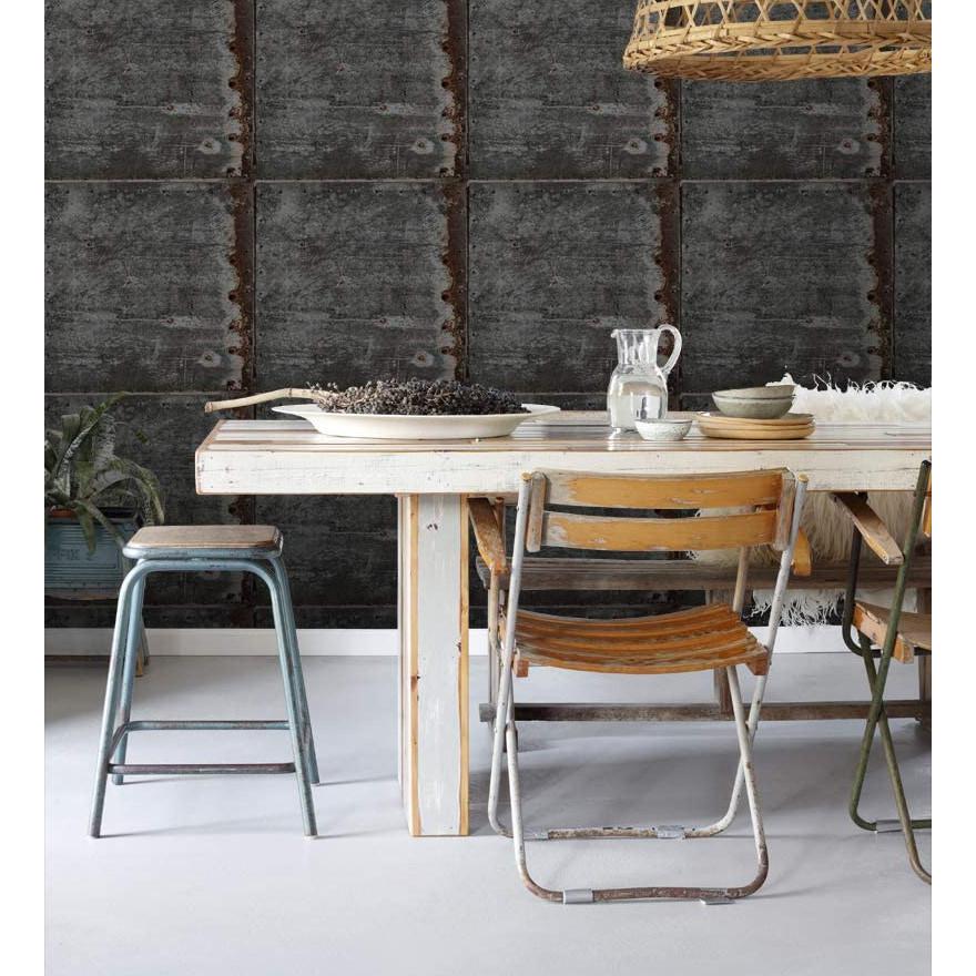 Papel pintado efecto chapa metálica estilo industrial gris - Roano 8364 de GAULAN - Rollo de 10 m x 0,53 m