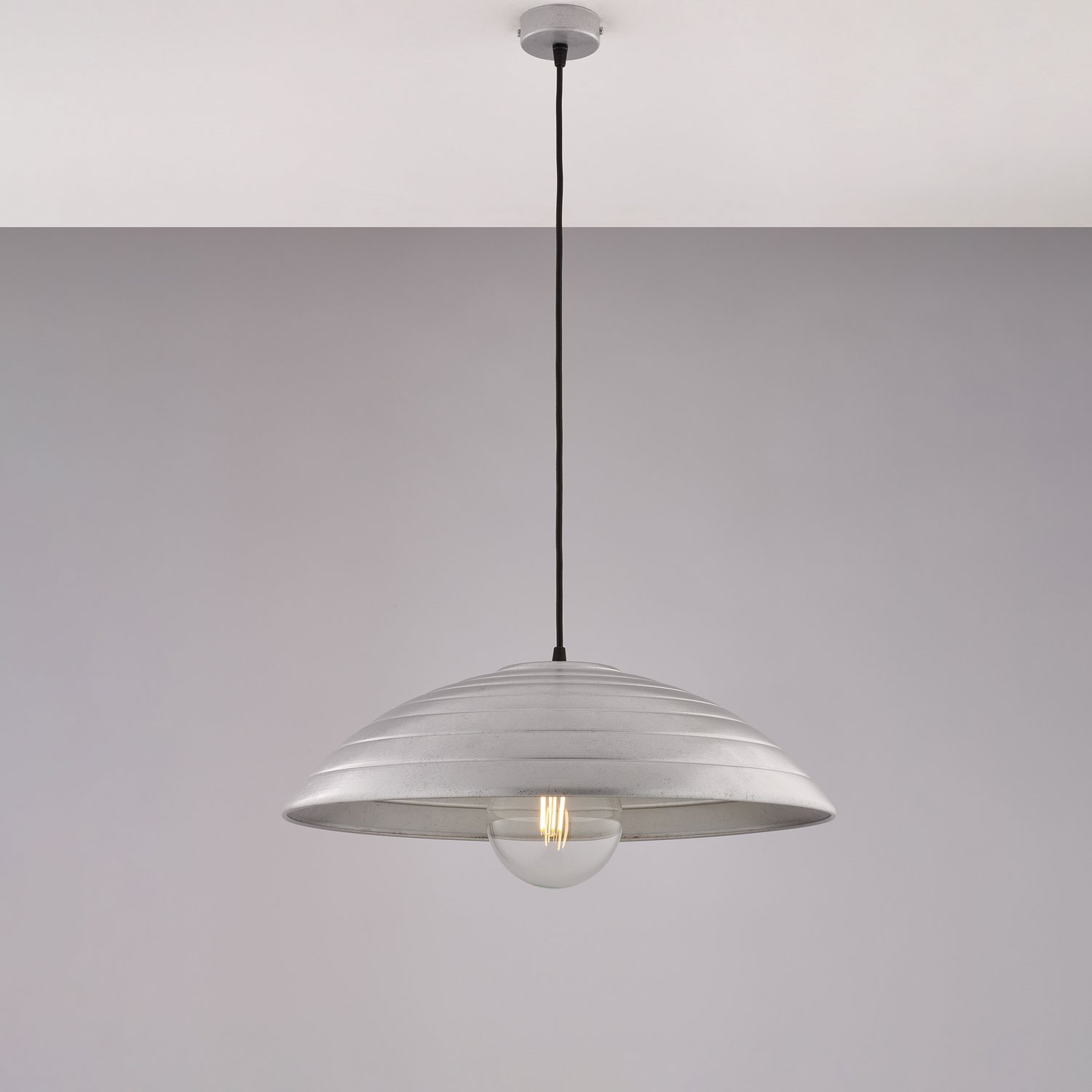 Suspensión 1 Luz Negro lacado Hierro remitente con decoración de Plata