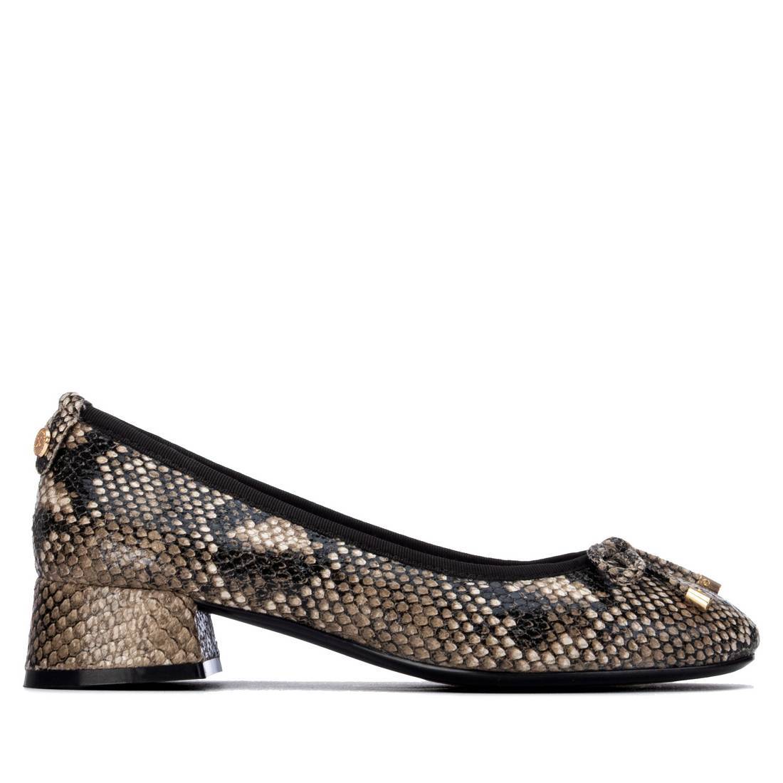 Xti - Zapatos de Salón Mujer - Calzado Cómodo y Versátil - Moda casual - Modelo  14637801
