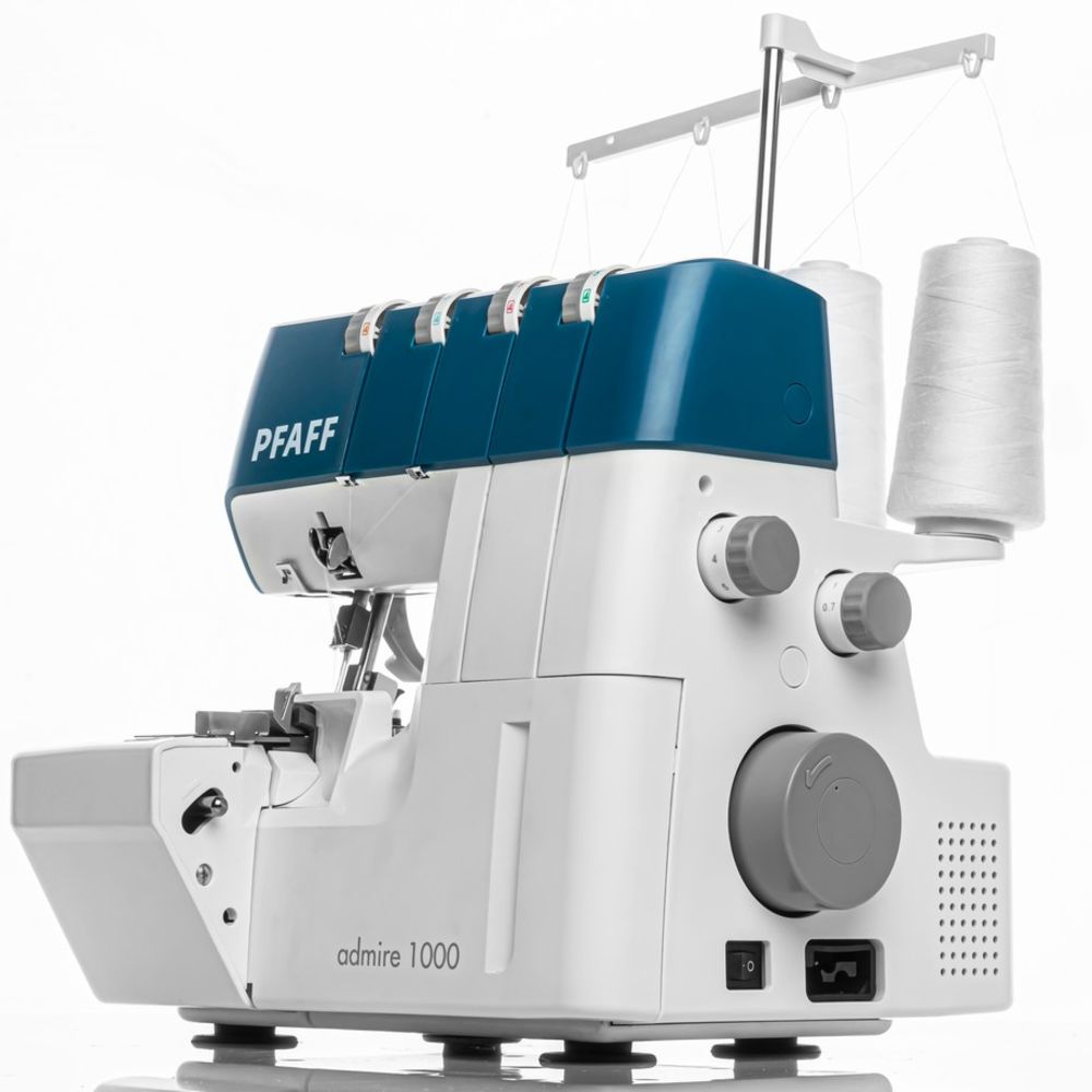 Máquina de overlock Pfaff Admire 1000