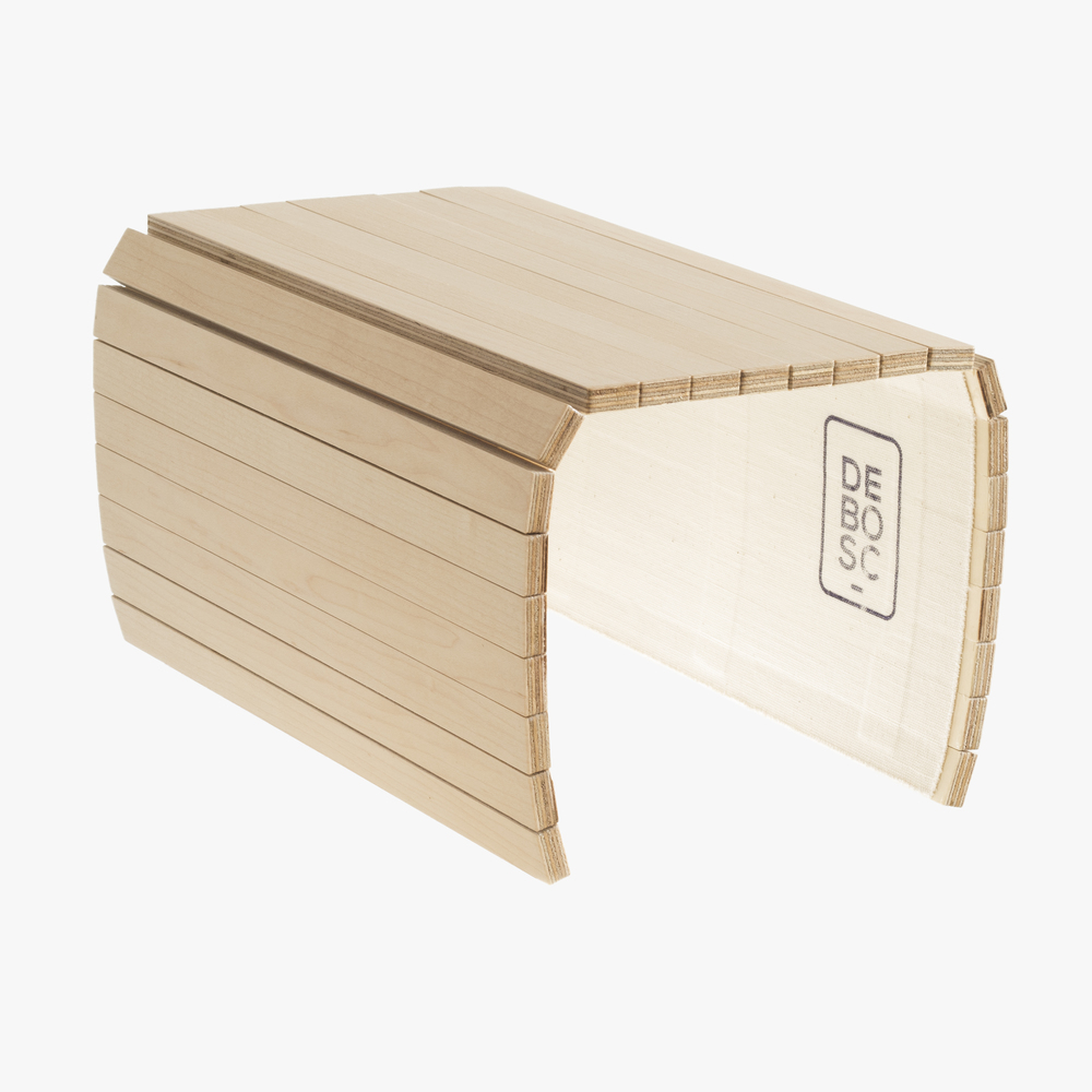 Bandeja flexible para brazo de sofá en madera de arce