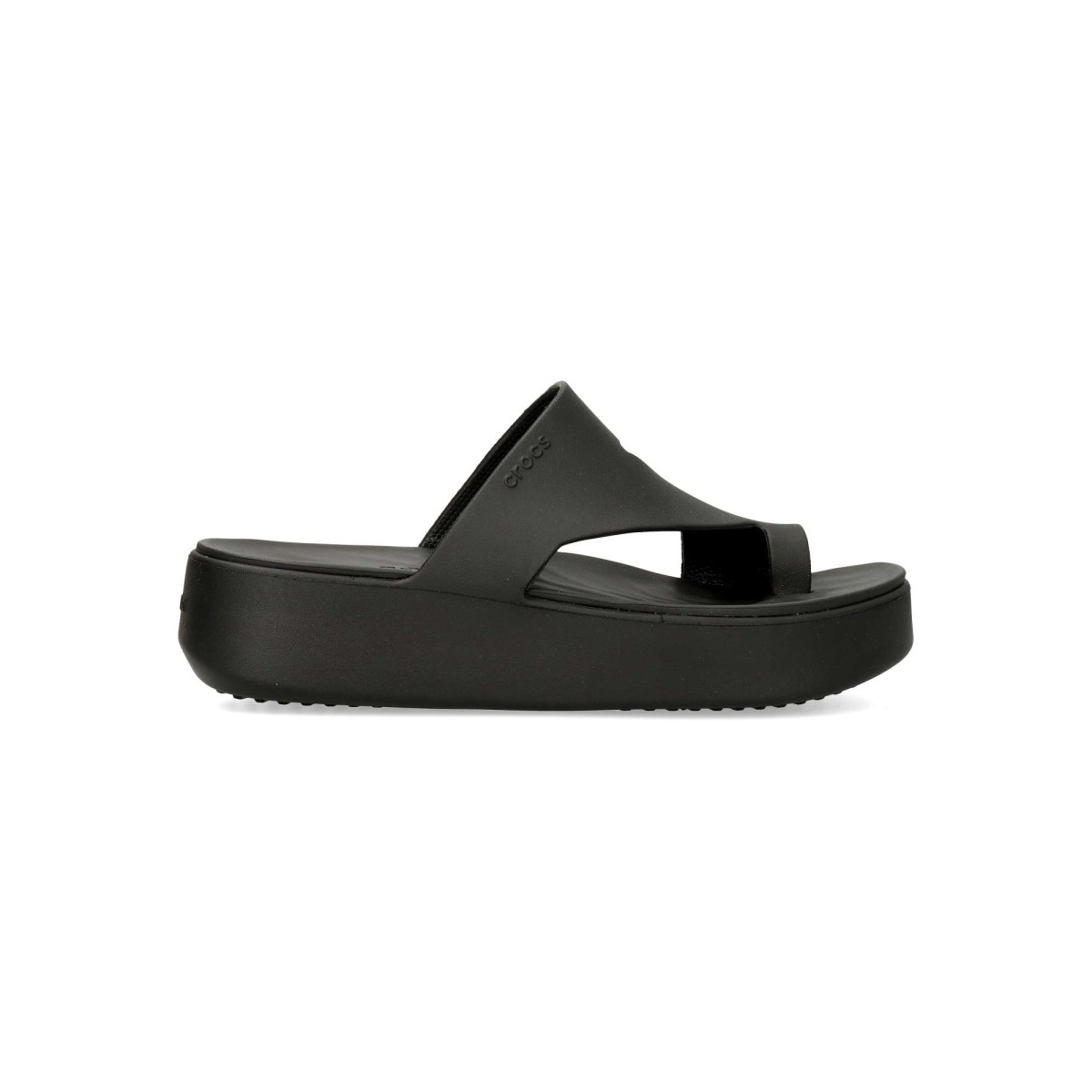 Crocs - Sandalias de plataforma Getaway para mujer con tecnología Free Feel™ y Croslite™ integrado, 4 cm de altura, color negro
