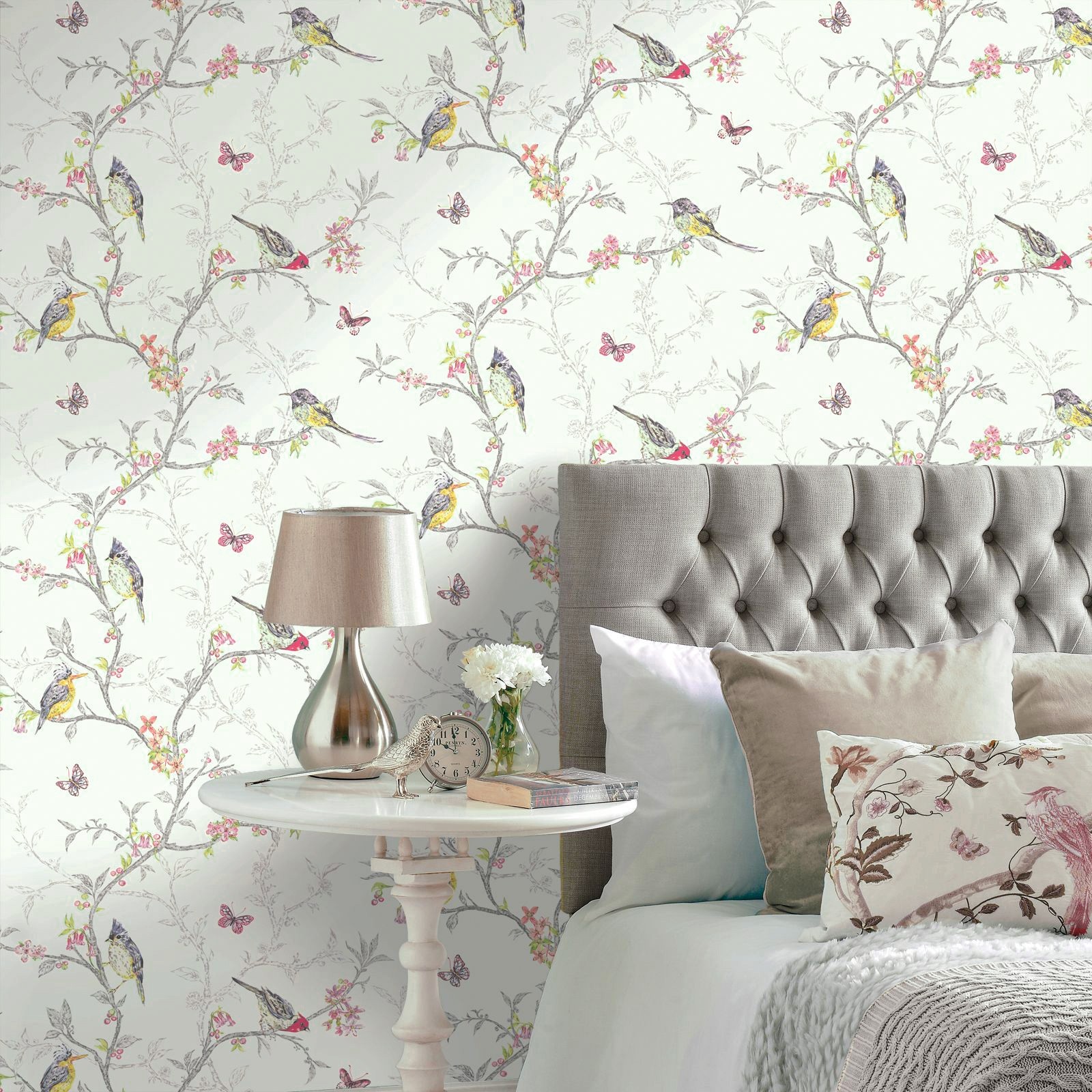 Papel pintado romántico de pájaros y mariposas en ramas de árbol - Birdie 564686 de GAULAN - Rollo de 10 m x 0,53 m