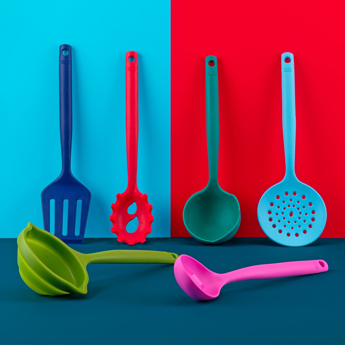Utensilio de Cocina de Tasty: Cucharón y Cuchara Coladora de Silicona, Diseñado en Alemania, Resistente al Calor hasta 230°, Apto para Lavavajillas, Color Verde