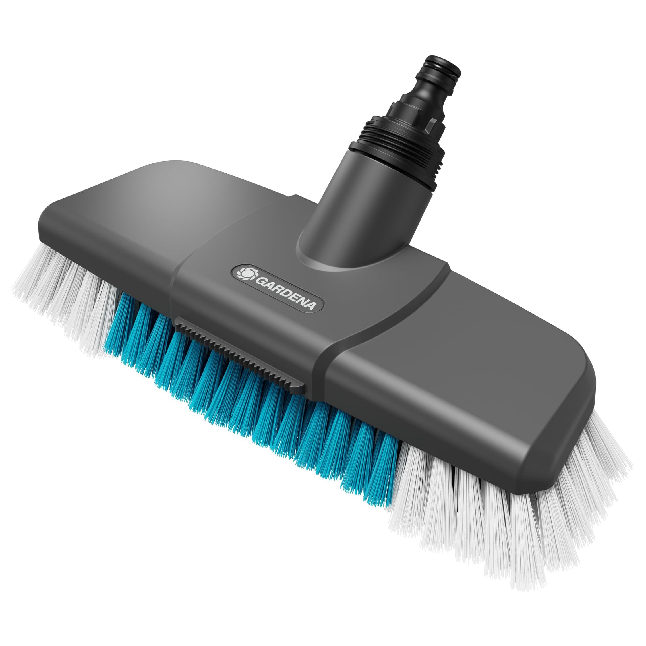 Gardena Cleansystem Cepillo Acoplable Duro: Cepillo para Limpiar Superficies Resistentes, cerdas de Diferente Longitud, conexión al Mango Cleansystem, Superficies Grandes (18816-20)
