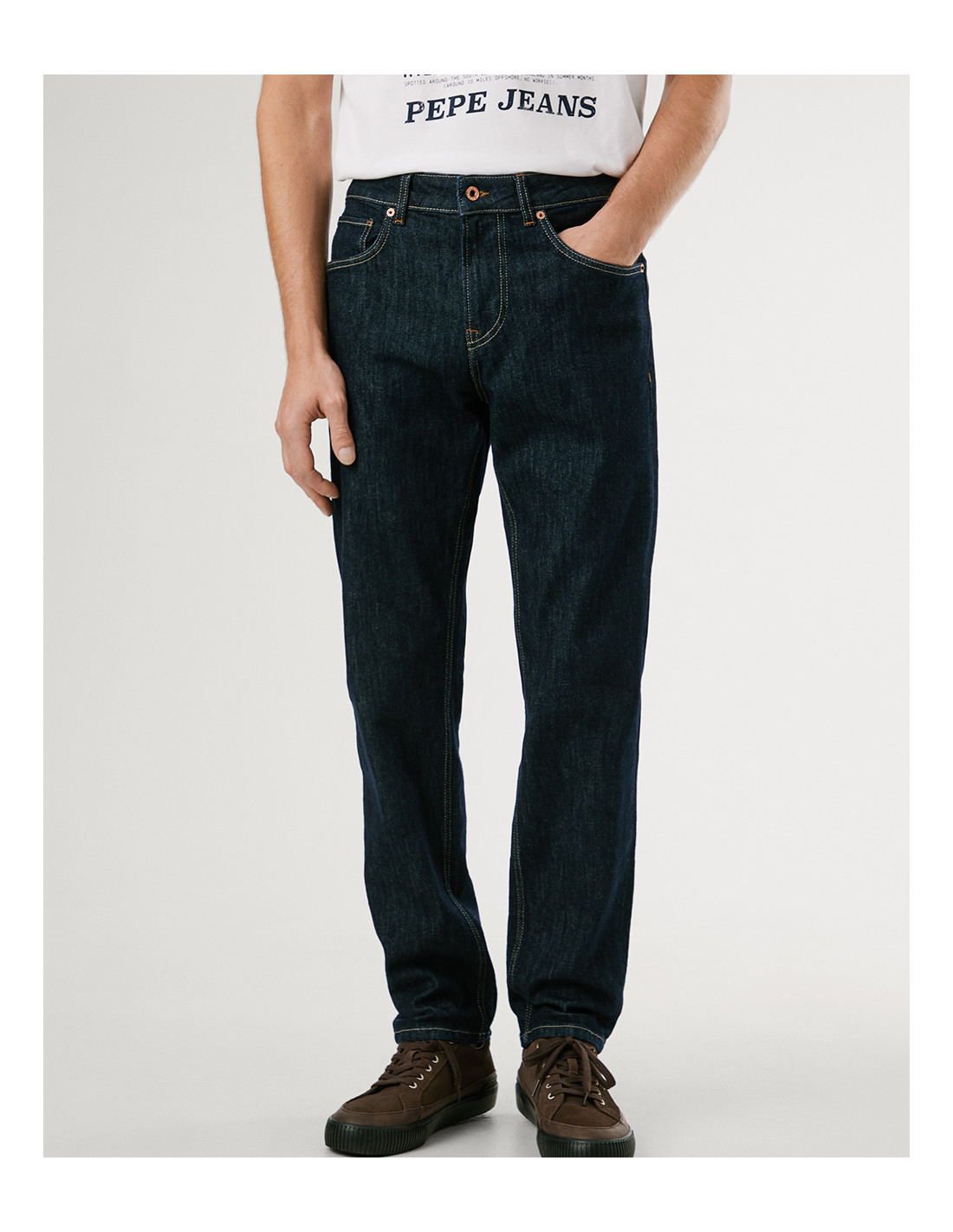 Pantalón vaquero hombre PEPE JEANS Straight Cash - Estilo atemporal y comodidad superior con tejido de alta calidad compuesto por 99% algodón y 1% elastano, proporcionando ajuste perfecto y libertad d