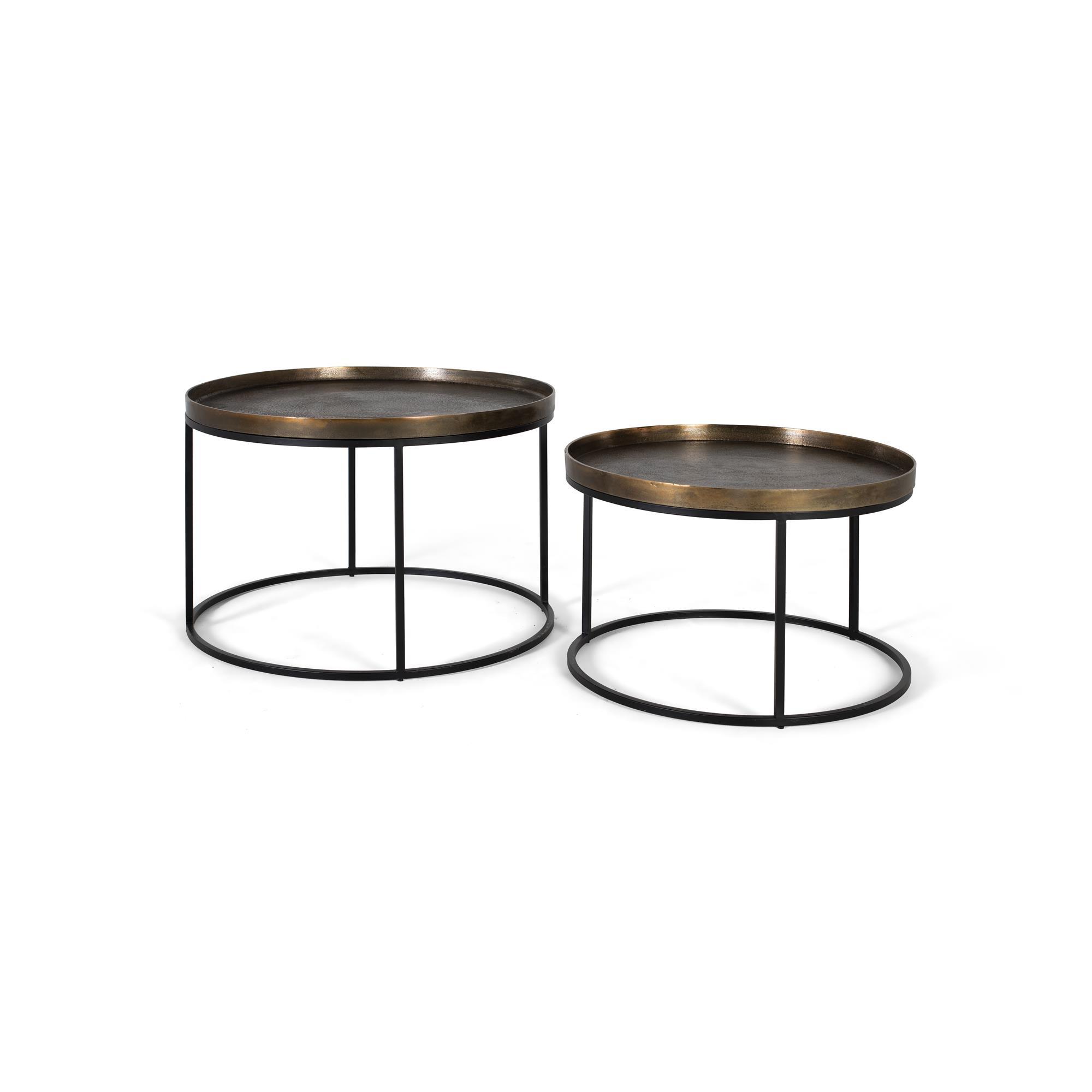 Set de dos mesas con acabado en metal negro y bronce