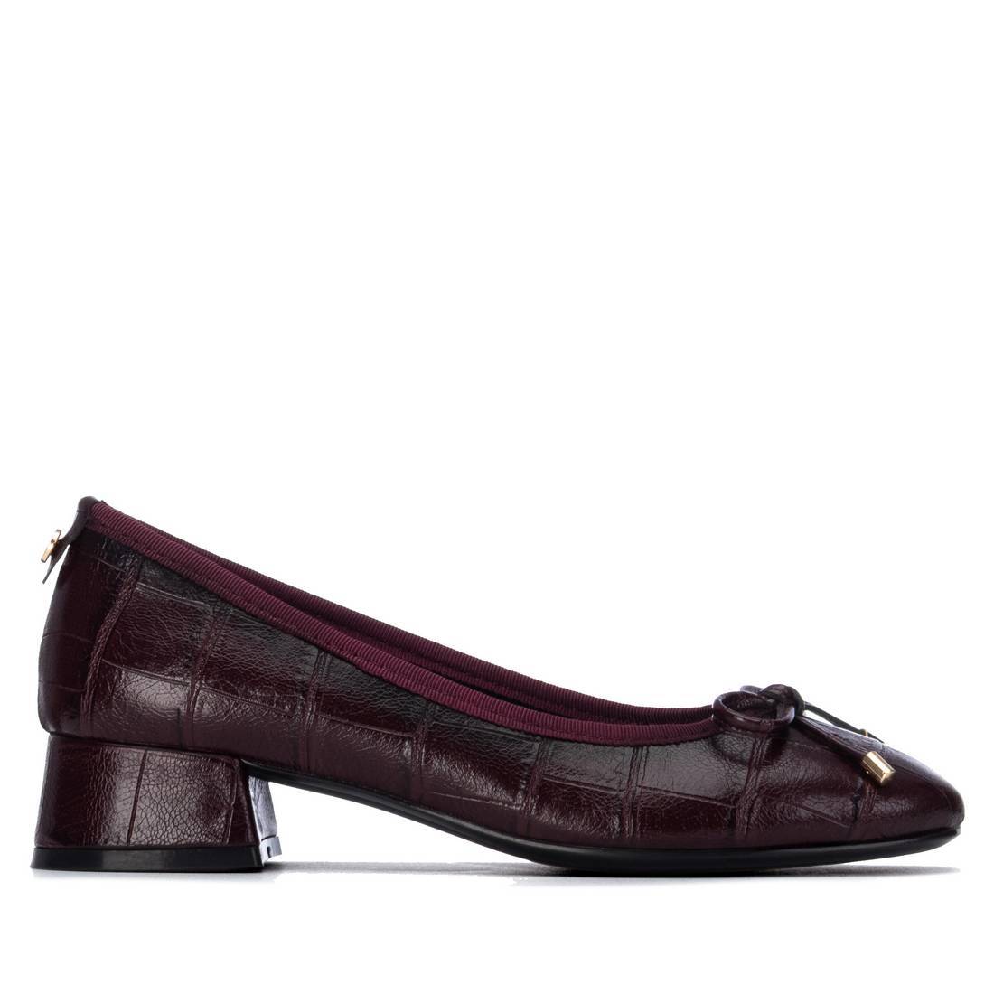 Xti - Zapatos de Salón Mujer - Calzado Cómodo y Versátil - Moda casual - Modelo  14637801