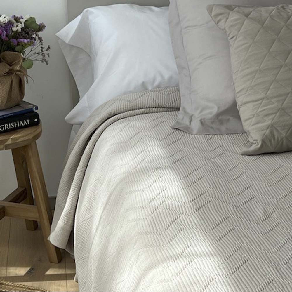 10XDIEZ Colcha algodón 1391  - Decorativas y acoges para dormitorio