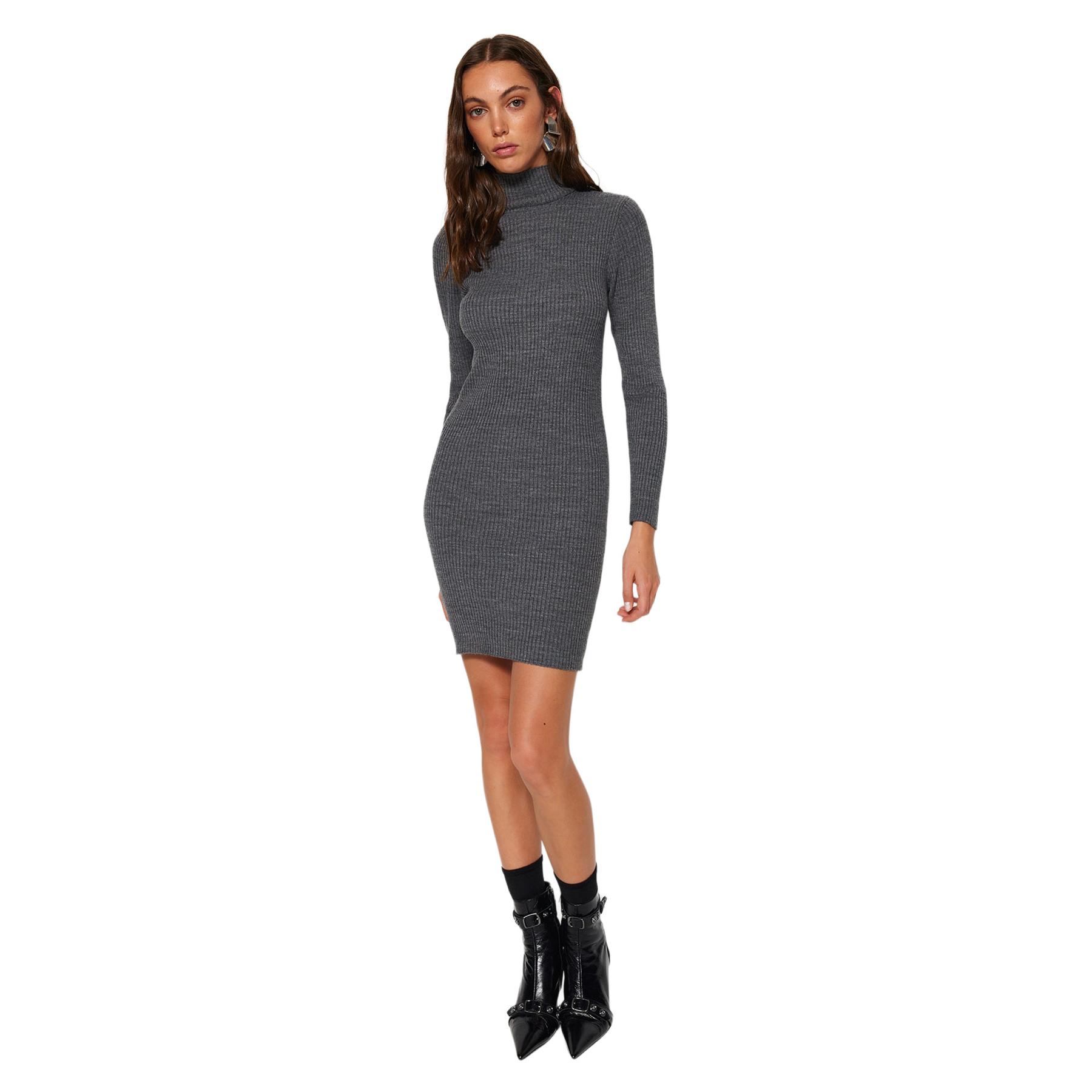 Trendyol Mujer Antracita Vestido De - Alta Calidad Y Diseño Elegante Pequeño