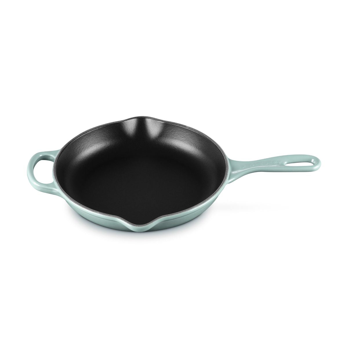 Sartén Skillet de Hierro Fundido Vitrificado Le Creuset - Ideal para Cocinar a la Plancha, Saltear y Horno, Fácil de Limpiar y Duradera