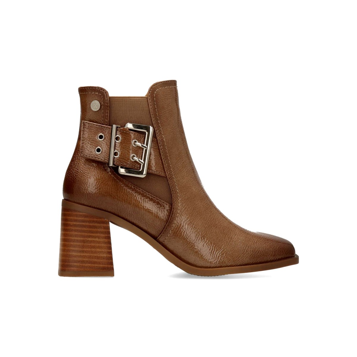 XTI - Botines de mujer con tacón bloque y hebilla, fabricados en piel sintética charol con suela de goma, estilo moderno y elegancia atemporal
