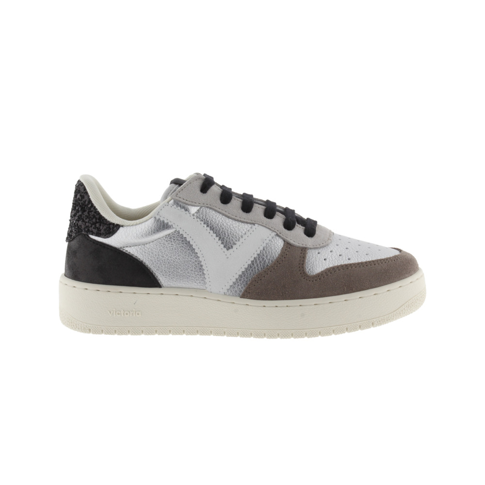 Victoria Madrid Zapatillas de efecto piel metalizada con piezas de serraje y trasera de glitter 1258257