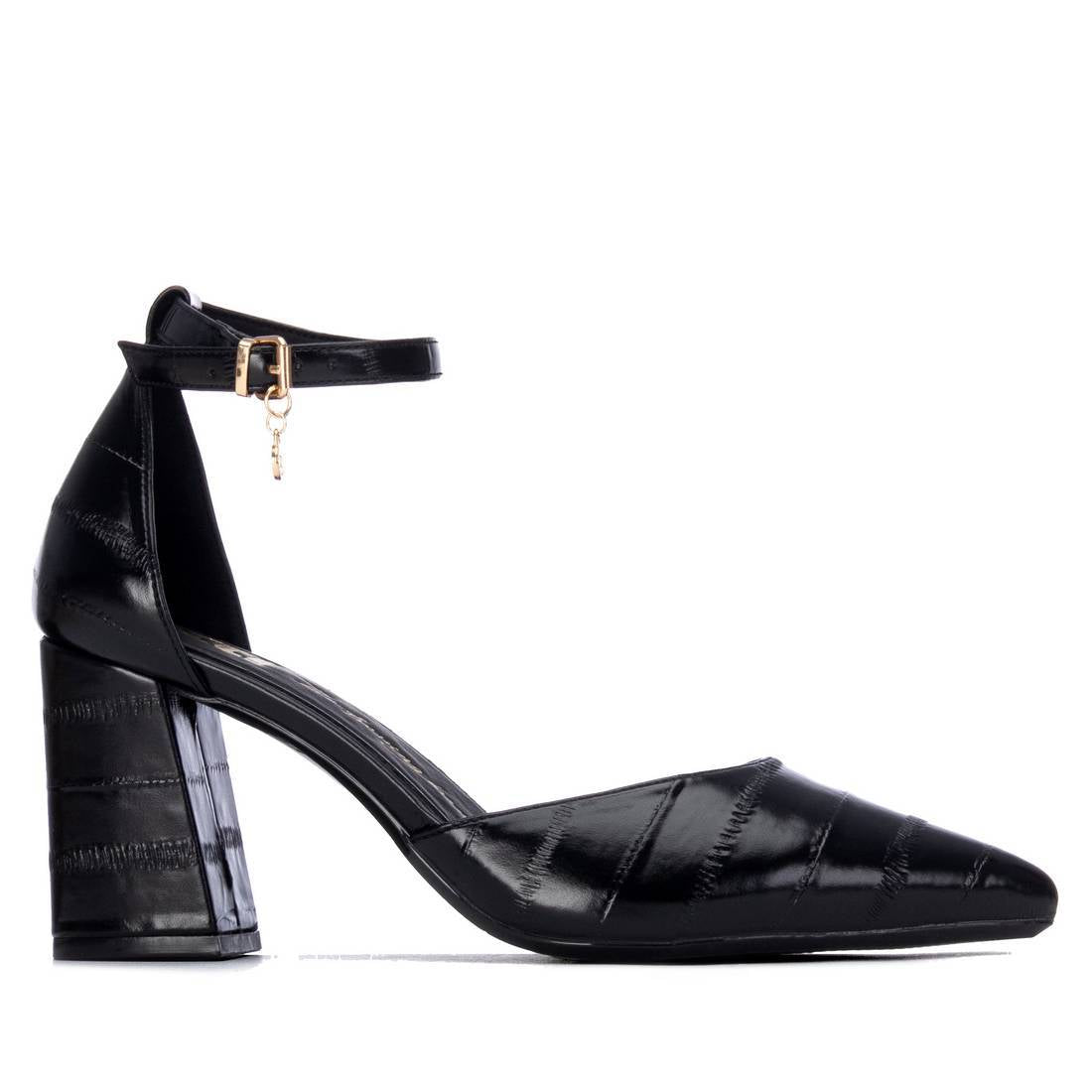 Xti - Zapato Mujer - Calzado Cómodo y Versátil - Moda casual - Modelo 14644102