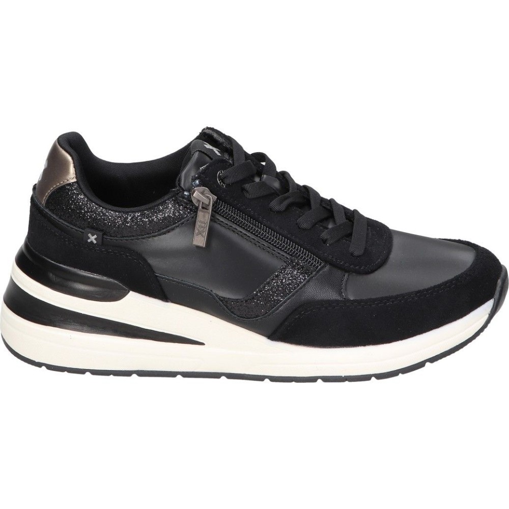 XTI | Zapatos con Cuña XTI para Mujer – Zapatos Casual en Color Negro – Zapato con Cordones y Cremallera – Cuña Media y Cómoda – Máximo Ajuste – Versátiles – Vegan – Modelo 144628
