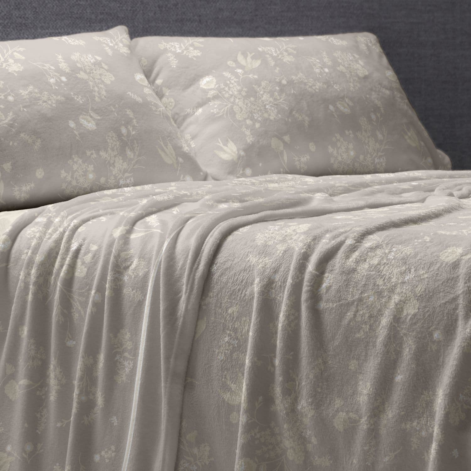 Juego de Sábanas Nacarina Floral | Poliéster Suave y Cálido para Invierno | 7 Medidas Disponibles | Calidad Premium
