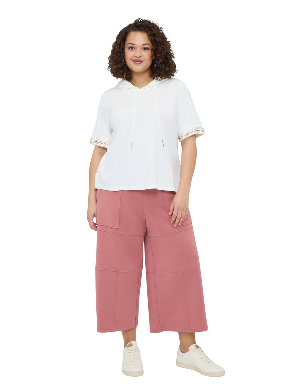 Fiorella Rubino - Camiseta con capucha y ribetes hotfix