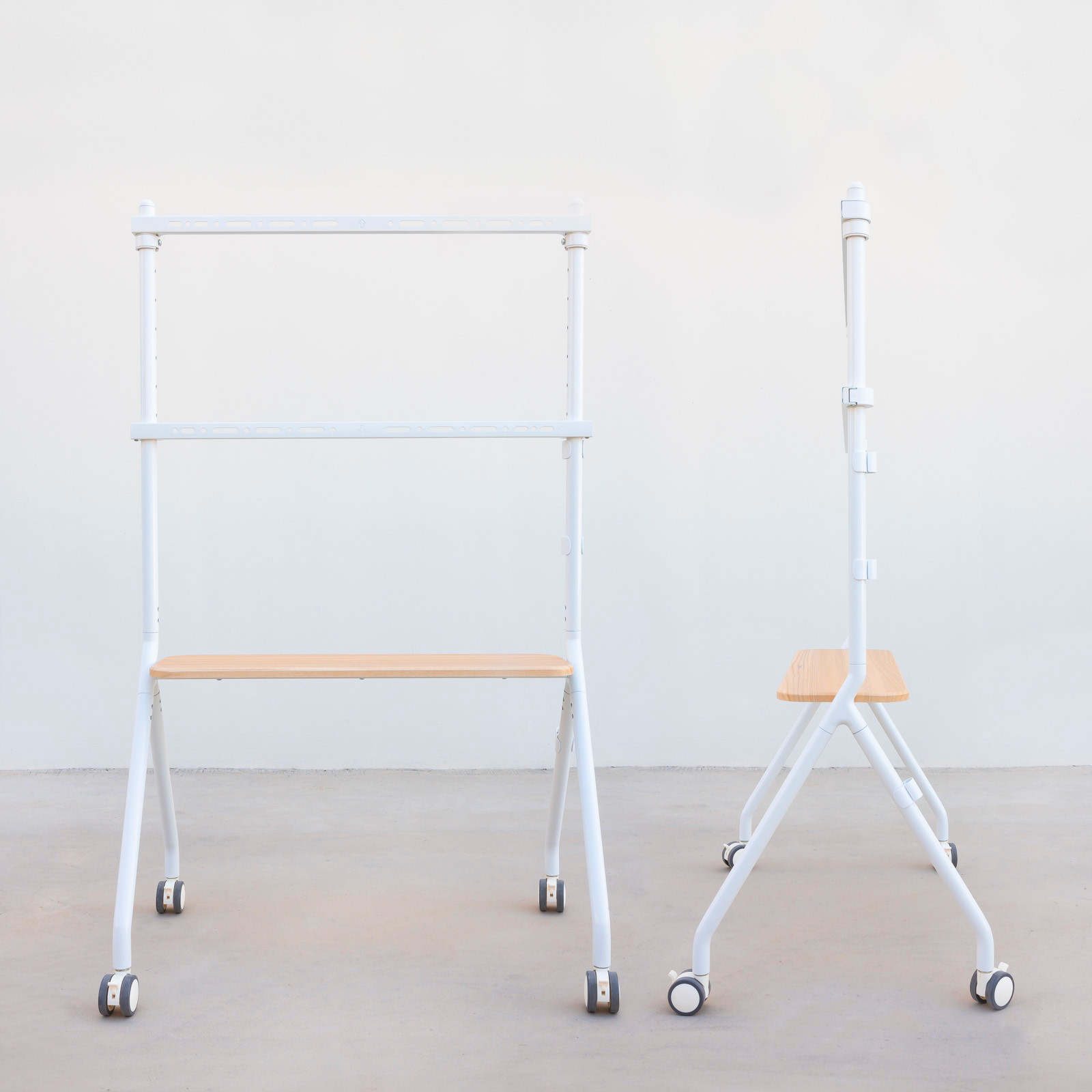 Soporte Suelo Tv 76" Tooq Ilove Fs20207m-w