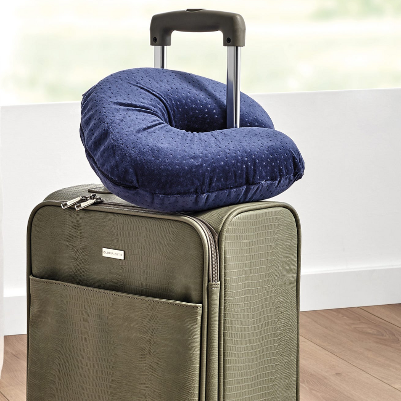 Almohada De Viaje Pikolin Home Para Cuello De Visco Cervical En Forma De U Firmeza Baja Color Azul Claro YASAI - TUCAMA