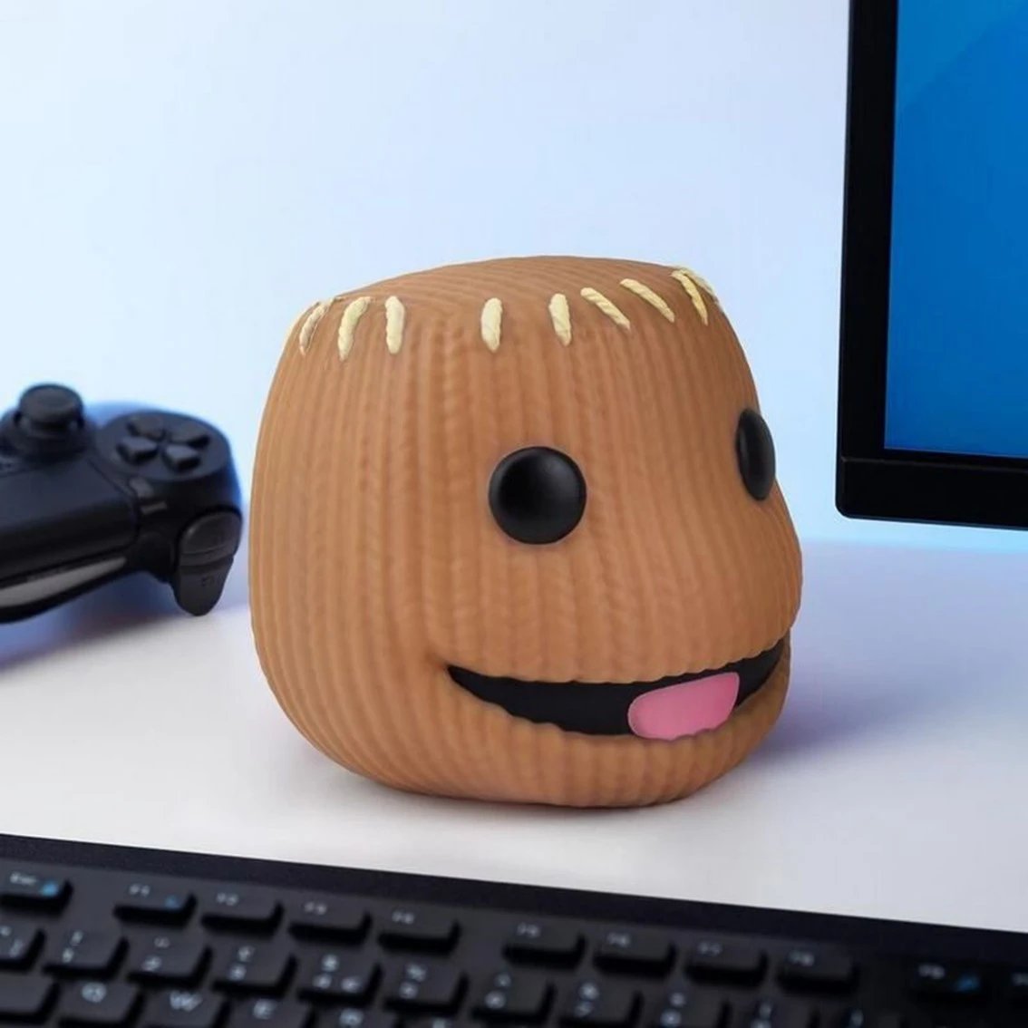 Paladone - Lámpara oficial Sackboy Una Gran Aventura con sonido integrado y tecnología LED para fans de PlayStation, modelo PP8457LBP