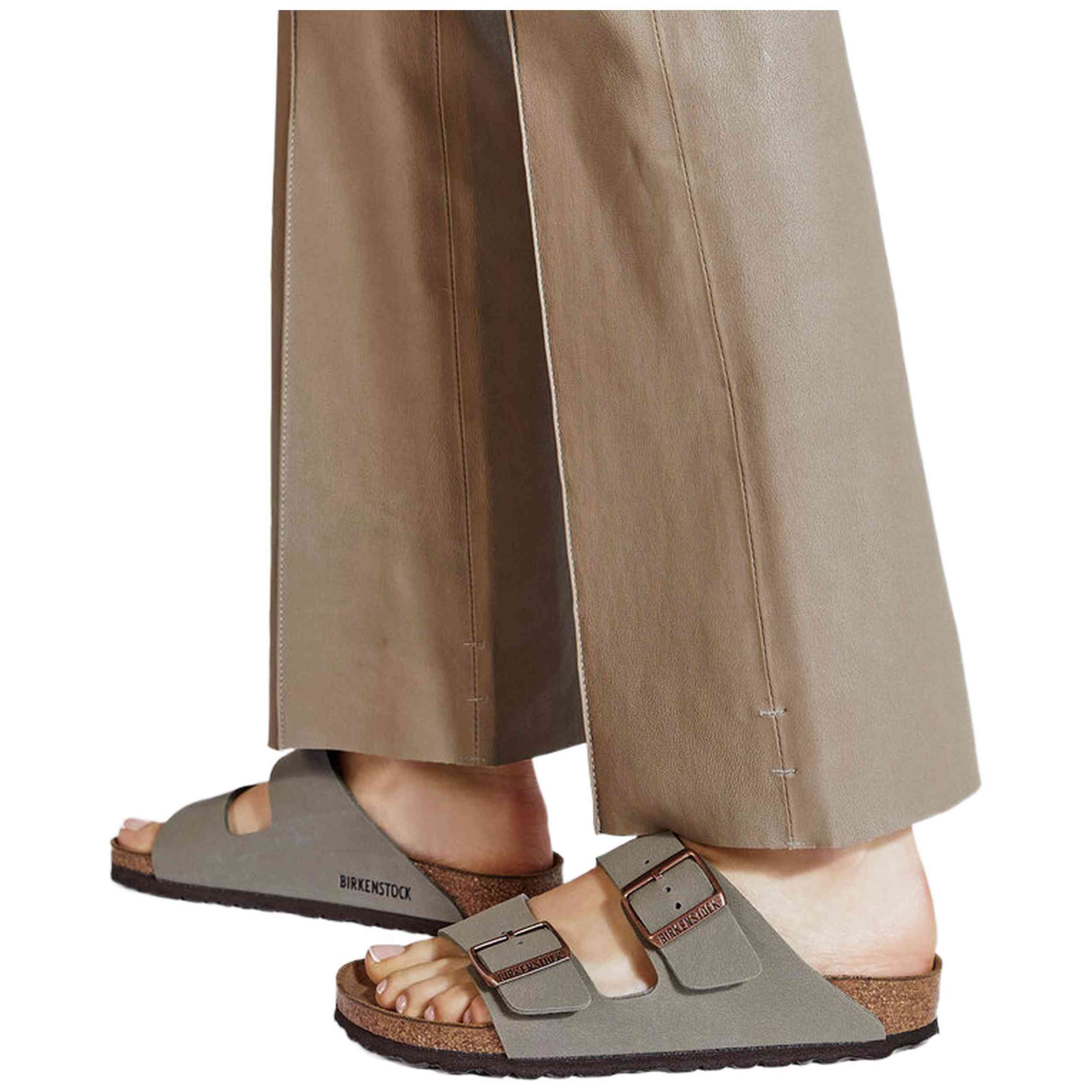 Chanclas Birkenstock modelo 0151213 Arizona Bfbc en color Marrón
