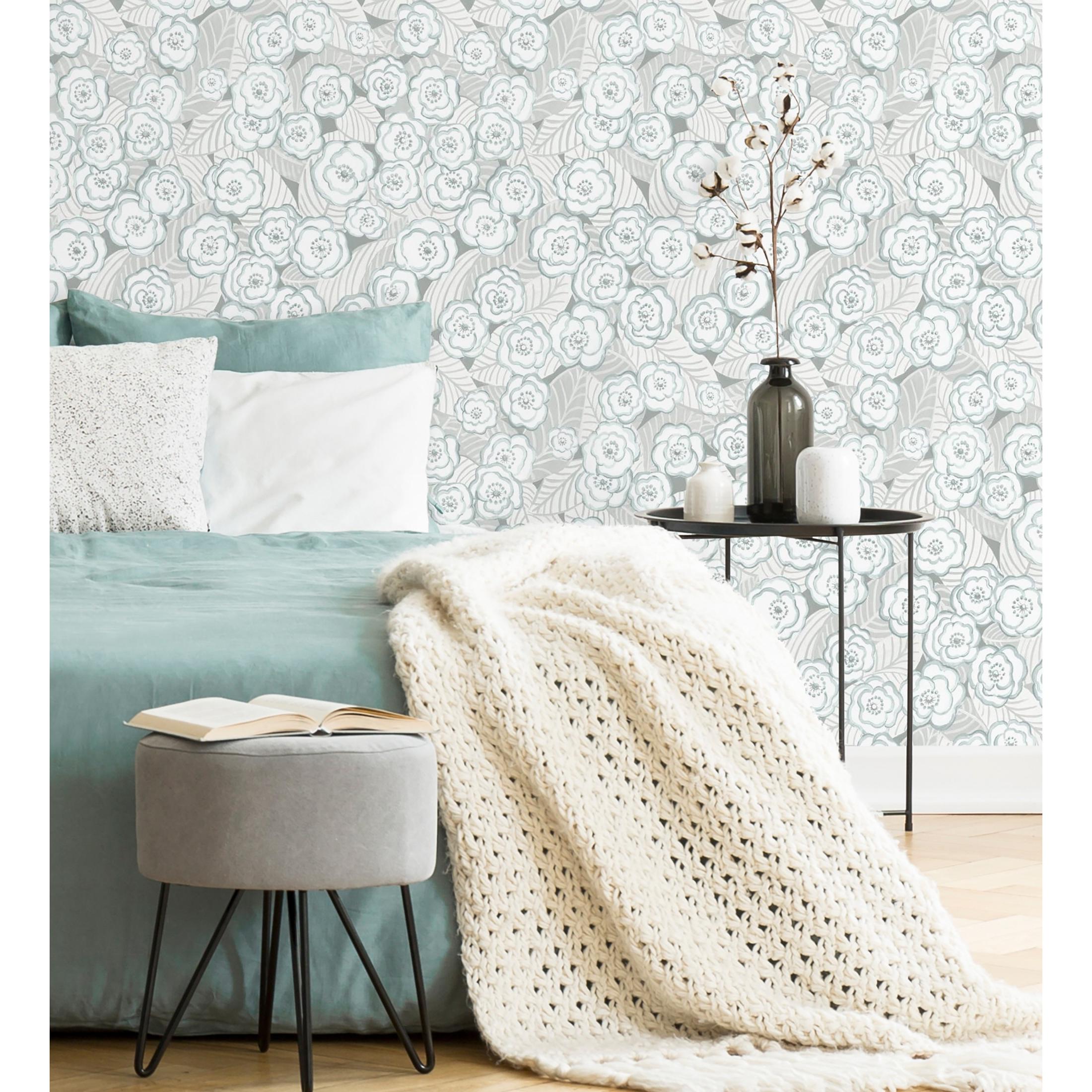 Papel pintado vinílico ecológico de flores celeste fondo gris - Helen Flowers 680623 de GAULAN - Rollo de 10 m x 0,53 m