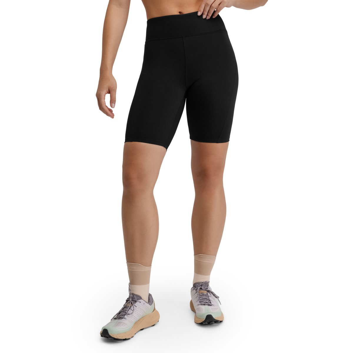 SIROKO - Mallas Cortas WEST Trial Running en color Negro para Mujer_