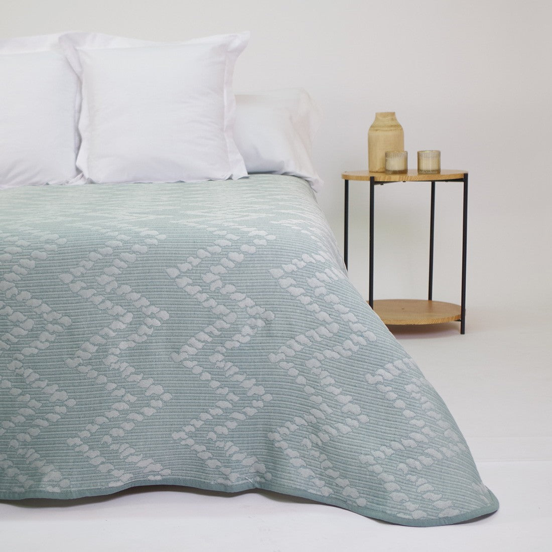 10XDIEZ Colcha jrd 1359 jade - Decorativas y acoges para dormitorio