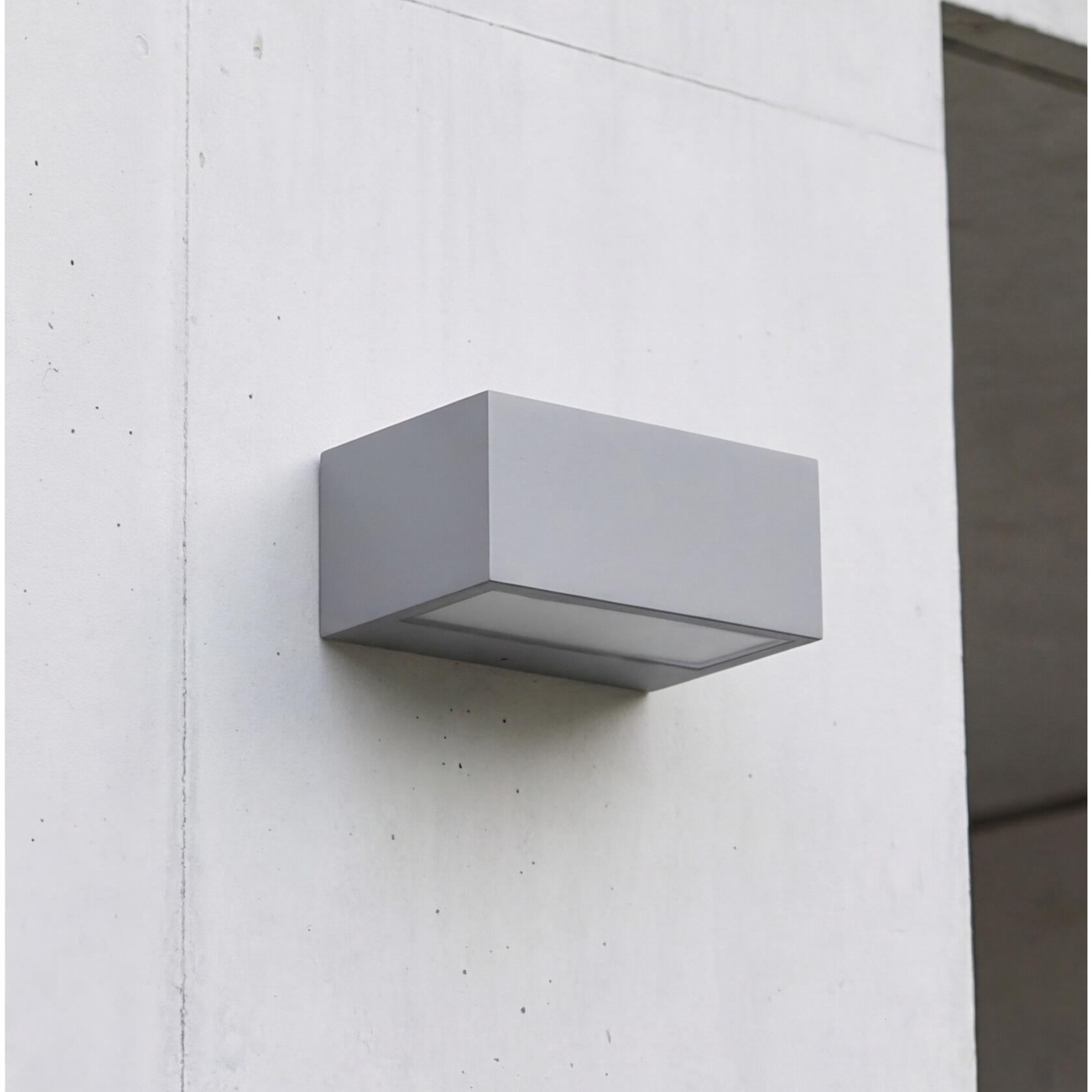 LEDS C4 Aplique Ip66 Nemesis Aluminium 70*170Mm R7S 100W Gris 640Lm