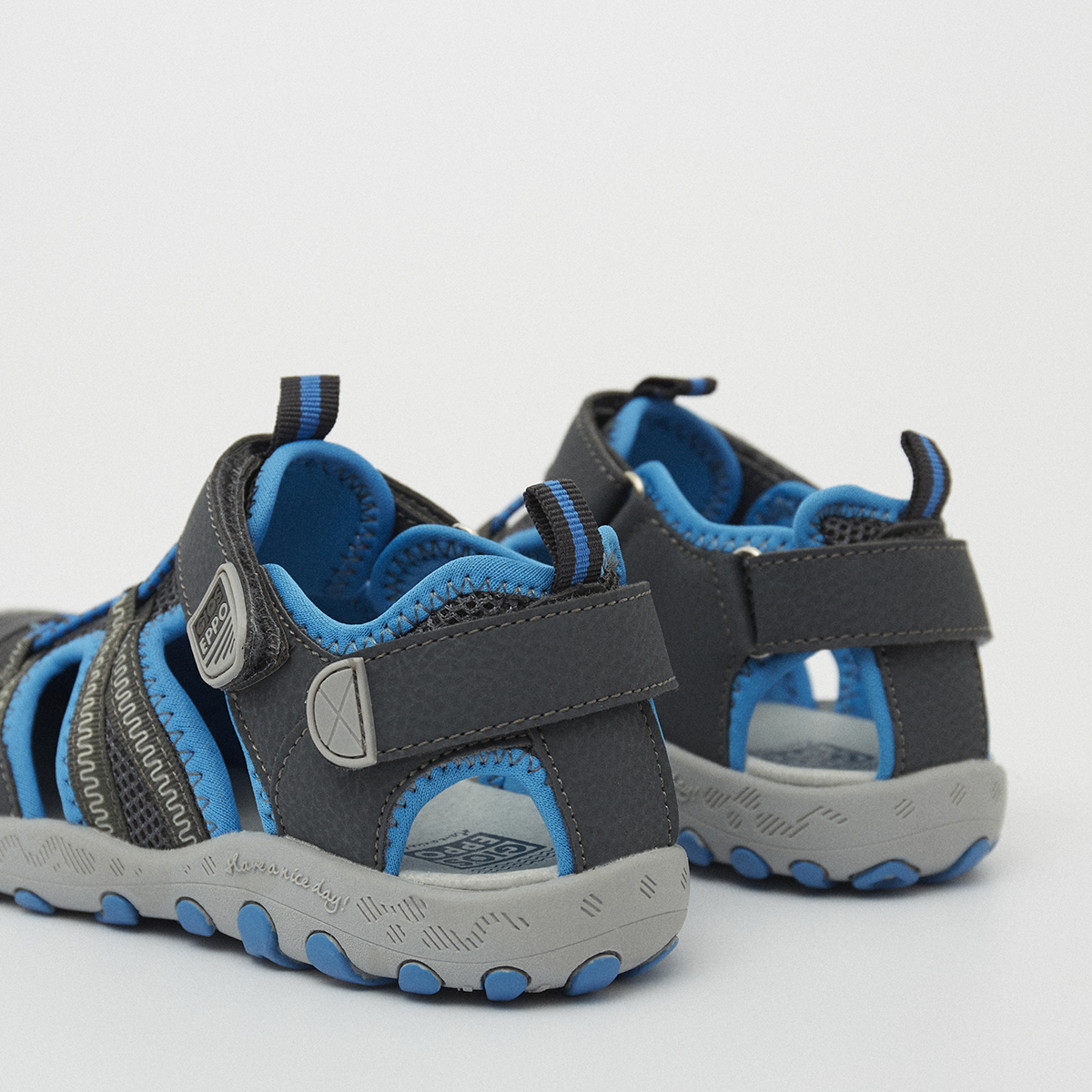 Gioseppo Chanclas Deportivas Grises para Niño MAZATLAN