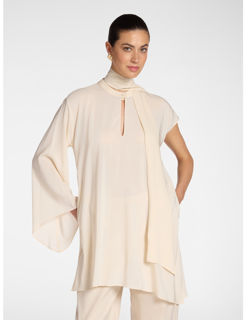 Elena Mirò - Blusa larga asimétrica con fajín