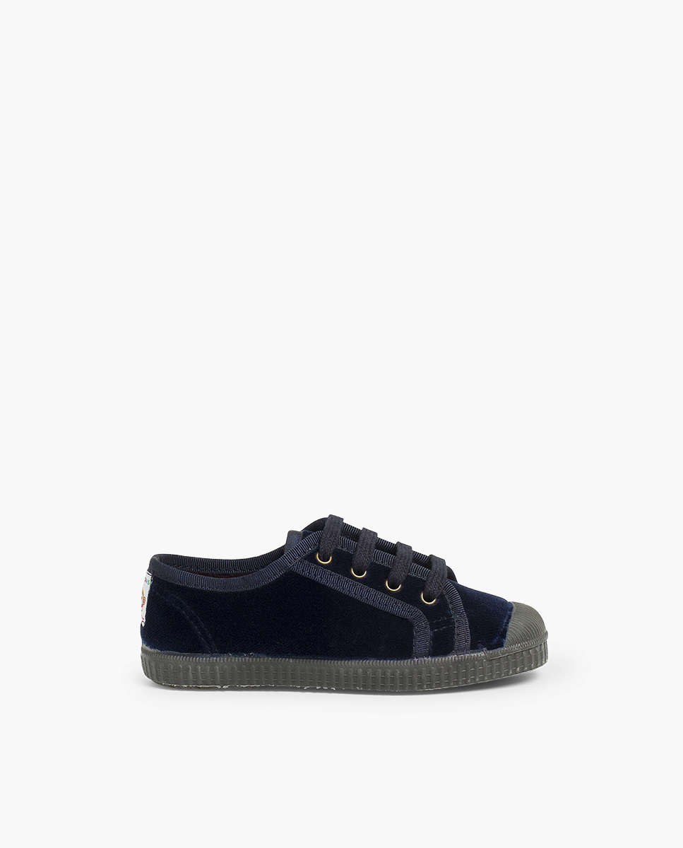 Pisamonas Zapatilla Terciopelo Con Cordones