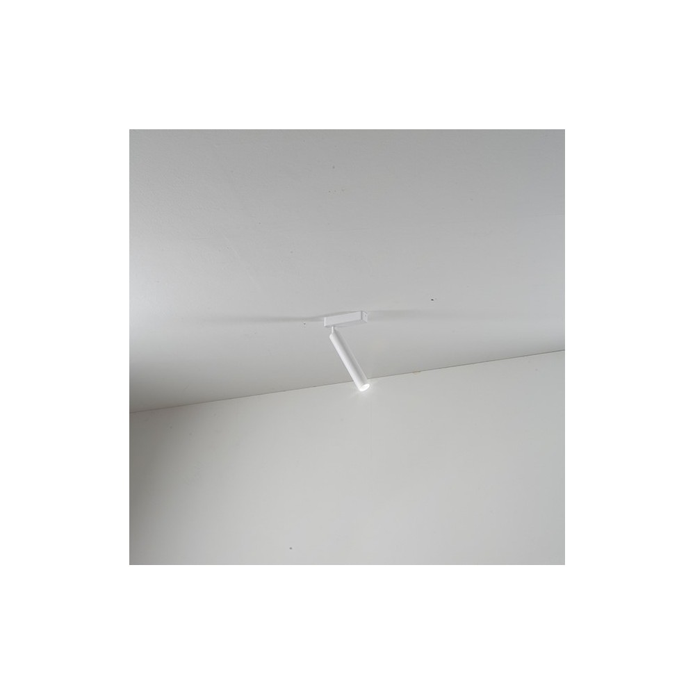 Lámpara de pared LED cilíndrica orientable BAMBU de Bianca Perenz