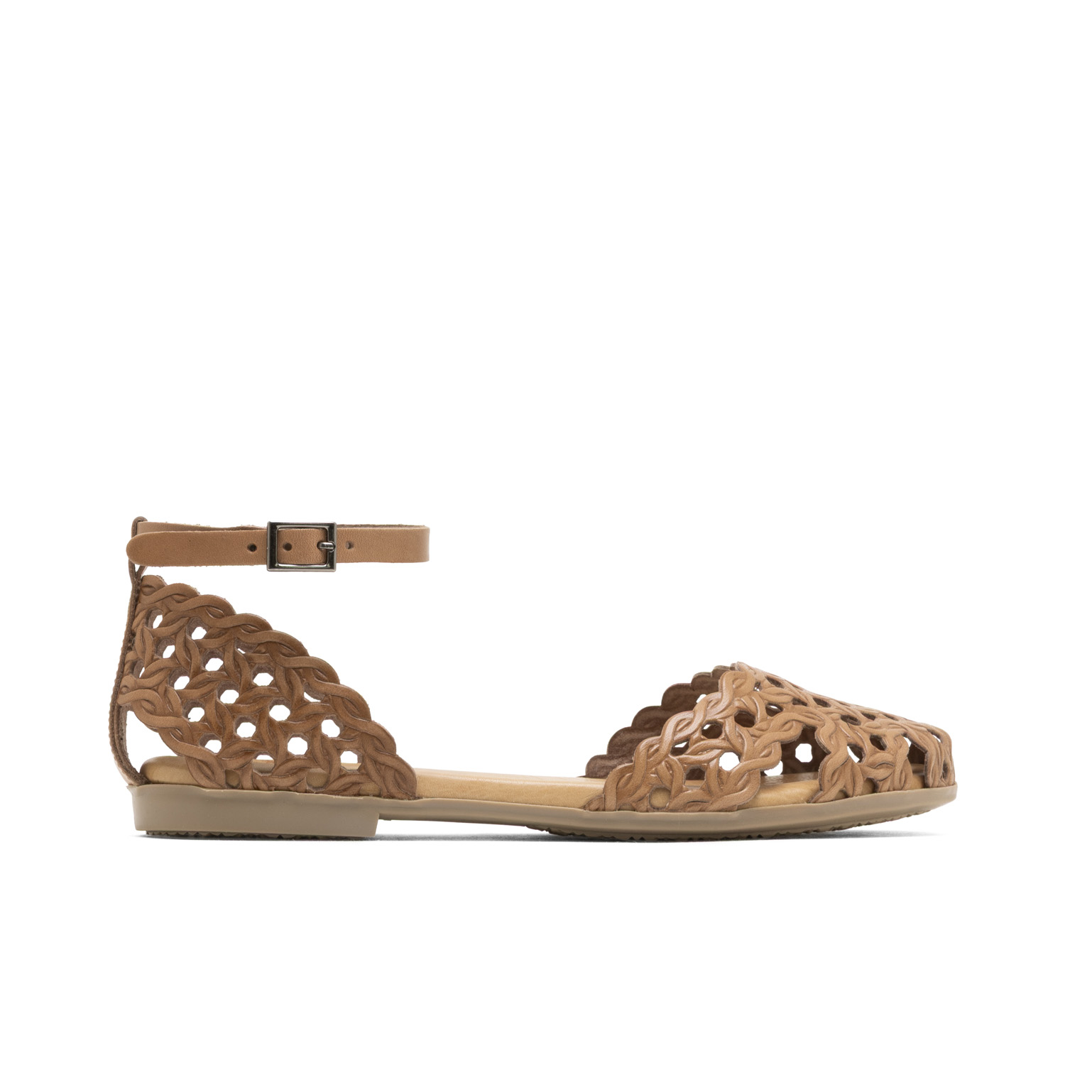 Sandalia Plana de Piel Aria Taupe – Elegancia Artesanal Española con Trenzado Troquelado, Pulsera Ajustable y Hebilla; Plantilla Acolchada para Máximo Confort y Suela Antideslizante para Mayor Estabil