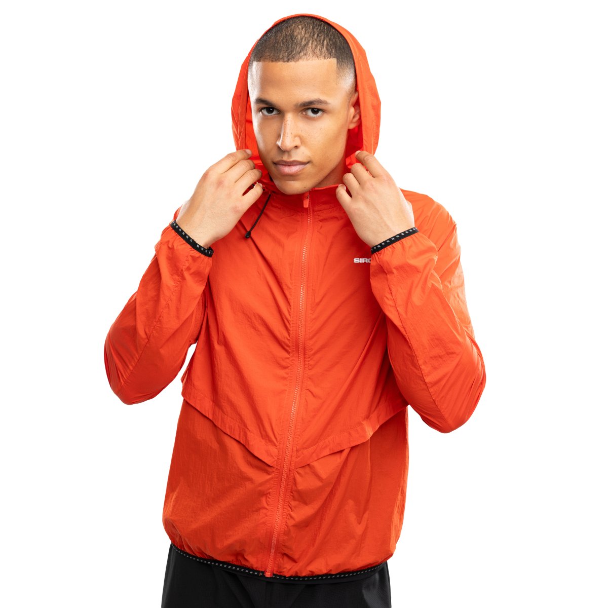 SIROKO - Chaqueta Cortavientos con Gorro BUND Running para Hombre_
