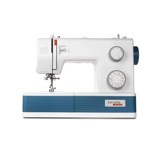 Máquina de Coser Bernette B05 Academy - 30 Puntadas, Velocidad hasta 1.100 PPM, 12 Pies Incluidos y Mesa de Extensión