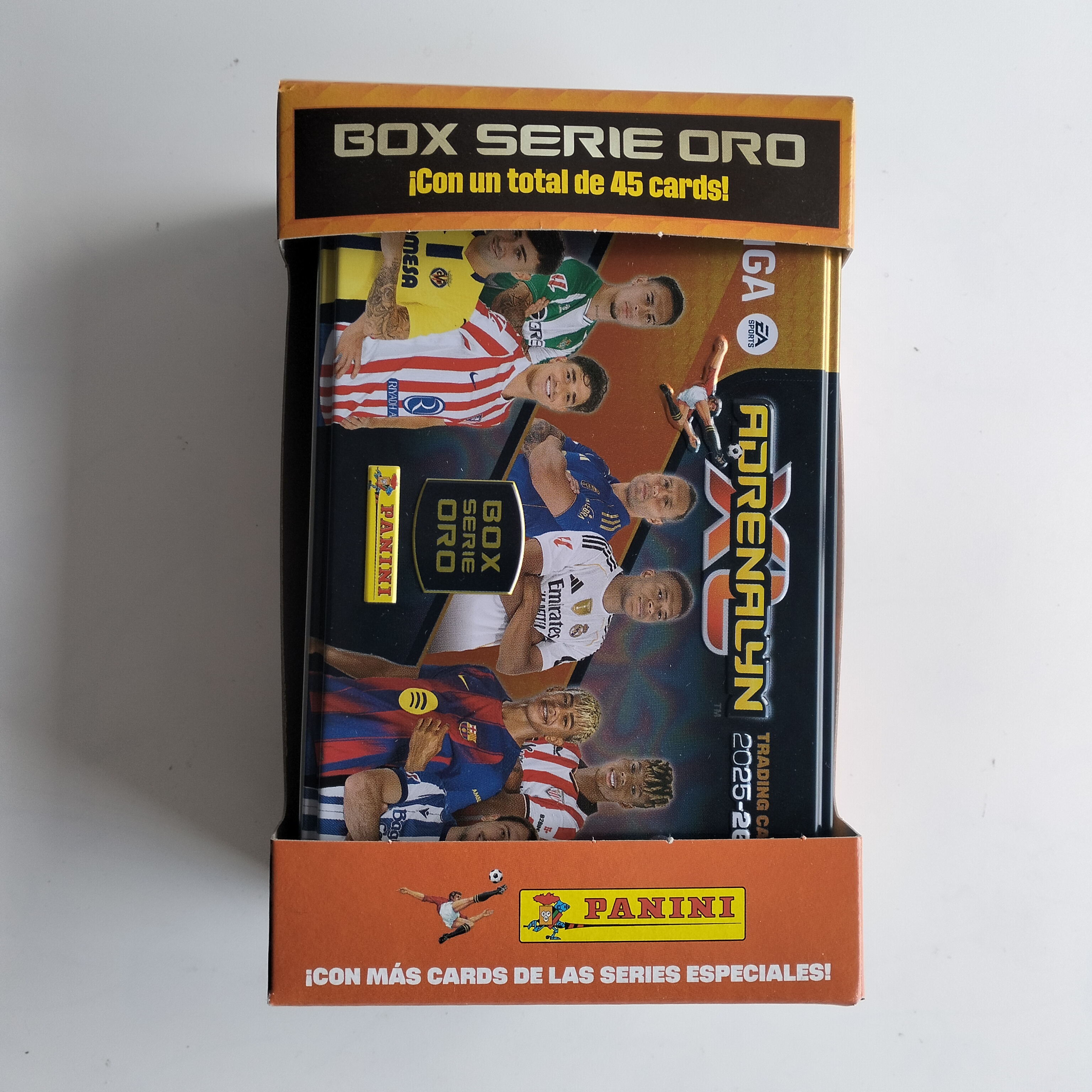 Panini Adrenalyn XL 2025-26 Panini box serie oro | Liga EA Sports | Envios en 24/48 horas desde España