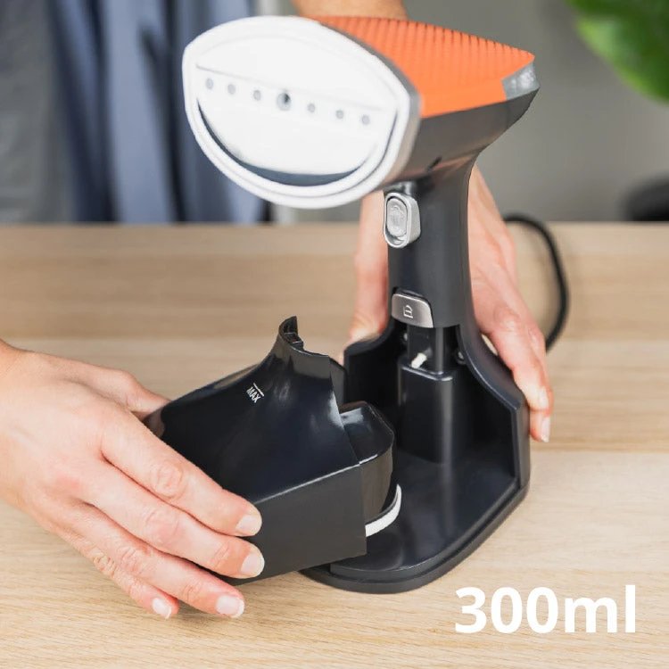 Centro de planchado 1700W UFESA EASY CARE | Vapor Continuo hasta 30 g/min, aluminio