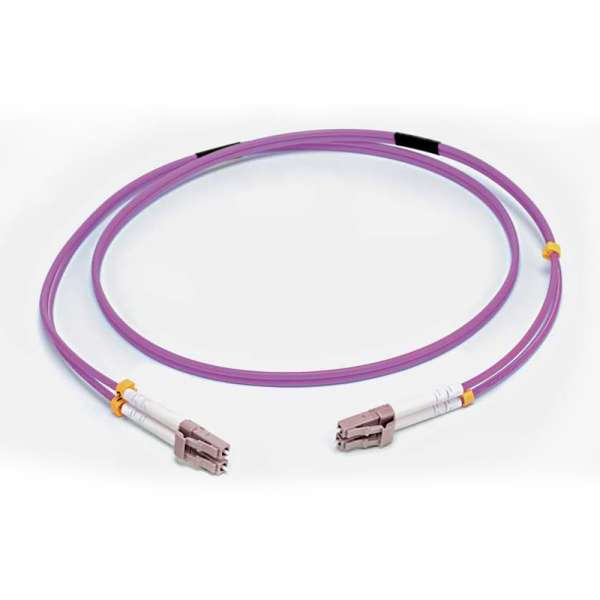 C2G Cable de Conexión de Fibra óptica LC/LC OM4 LSZH - Púrpura - 1m - Alta Velocidad de Transmisión