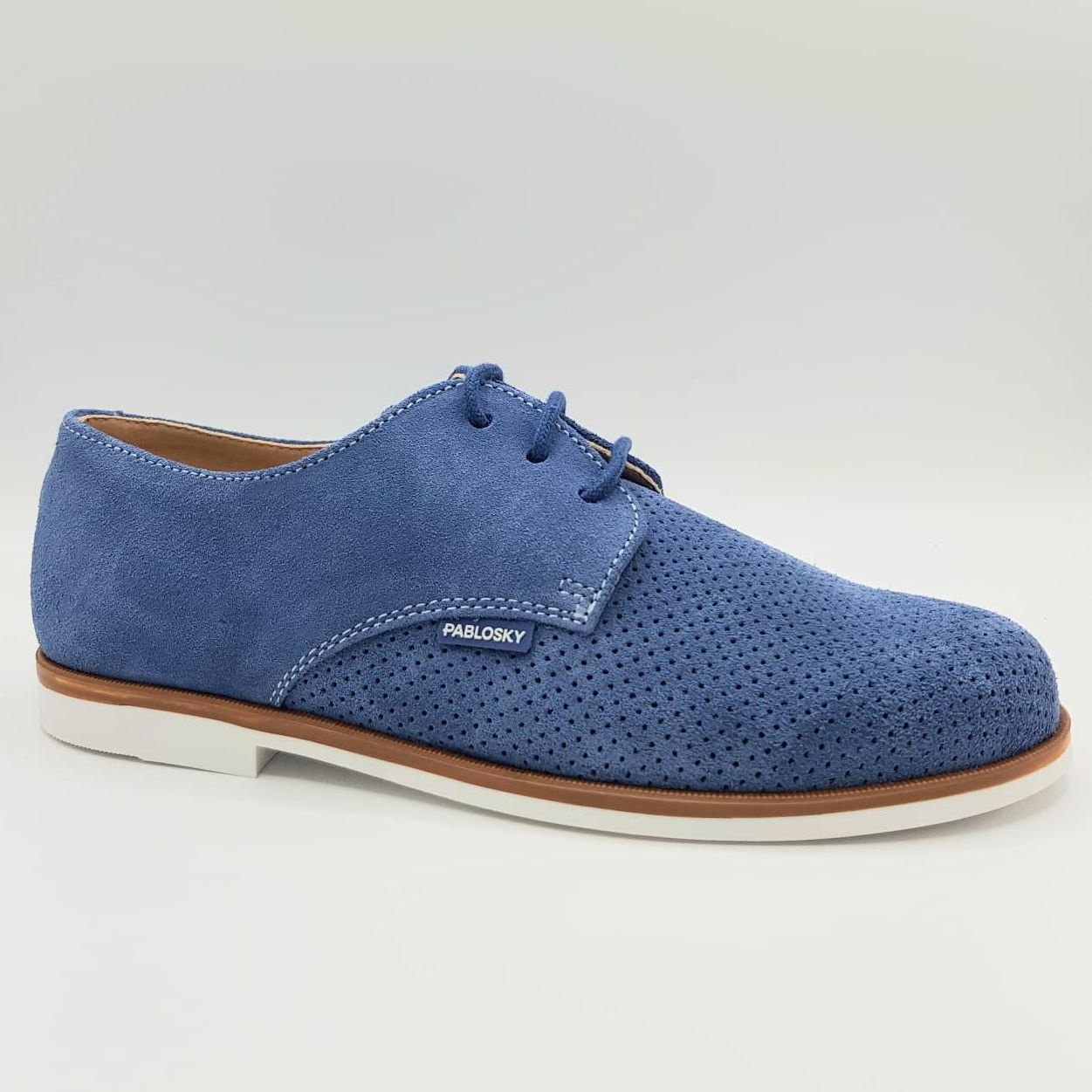 Pablosky zapato vestir niño azul, suela flexible y antideslizante, plantilla amortiguada superabsorbente y antibacterias, cierre con cordones.