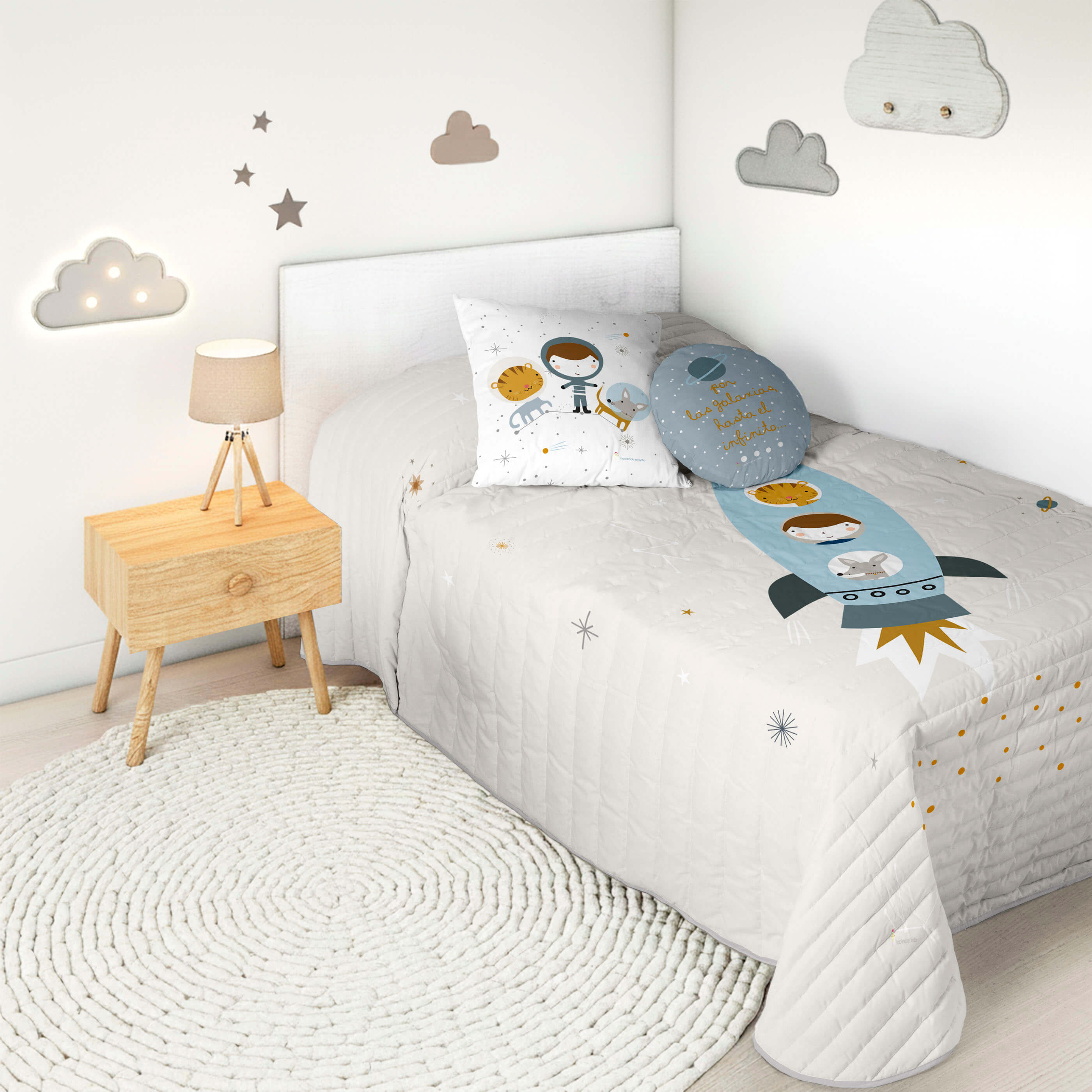 HACIENDO EL INDIO - Colcha Bouti Infantil Estampada 100% Algodón - Relleno 70 gramos -  Cubrecama Ligero Acolchado - Ideal para Primavera y Verano - Disponible para Cama 90/105 cm - Fabricada en España