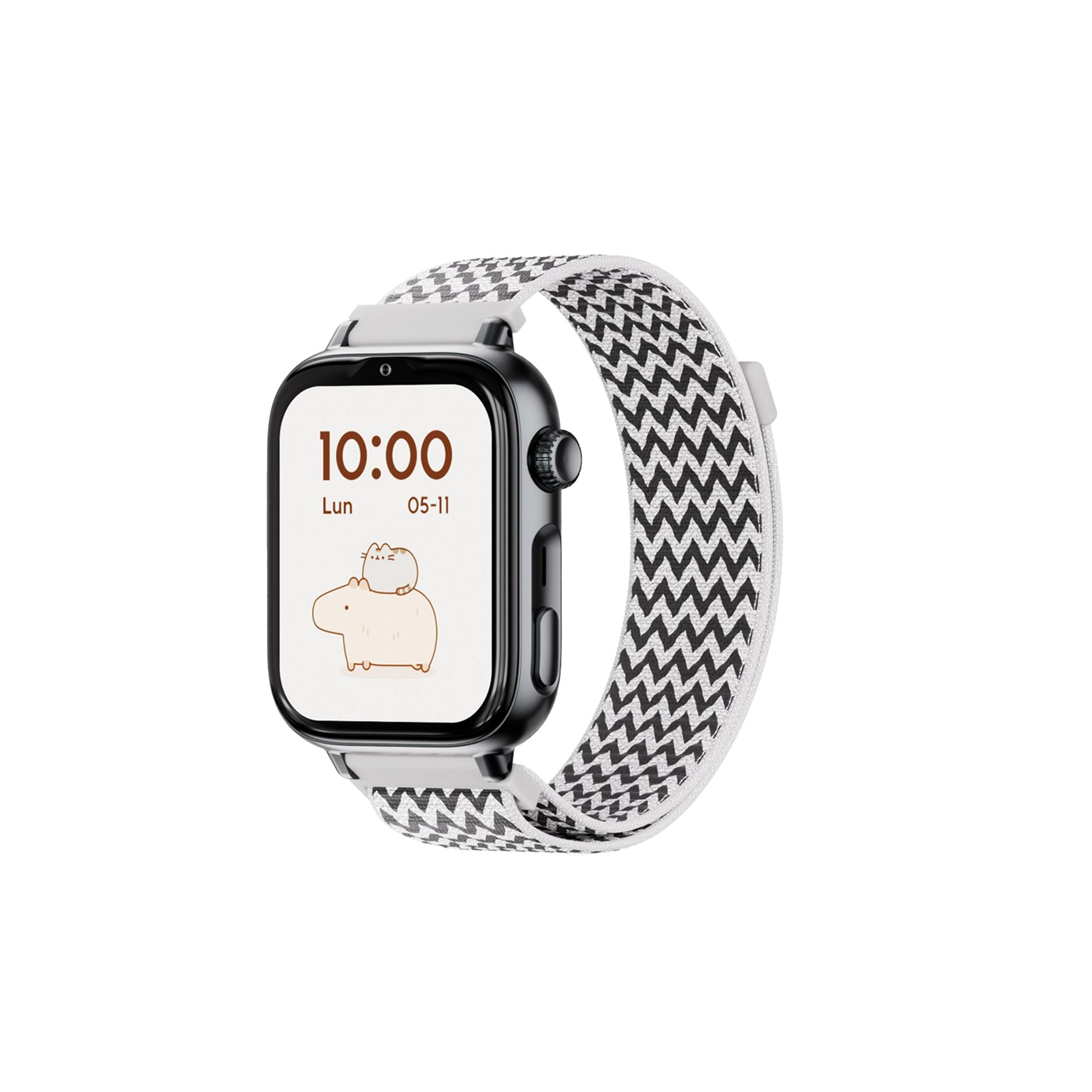 SaveFamily SaveWatch Plus 2 Reloj Inteligente Niño con Localizador GPS, Inteligencia Artificial, IA, Llamada, Vídeo, Whatsapp, Spotify, App Store Carcasa Negra y Correa Tela Color Zig Zag SmartWatch Save Watch NO INCLUYE SIM