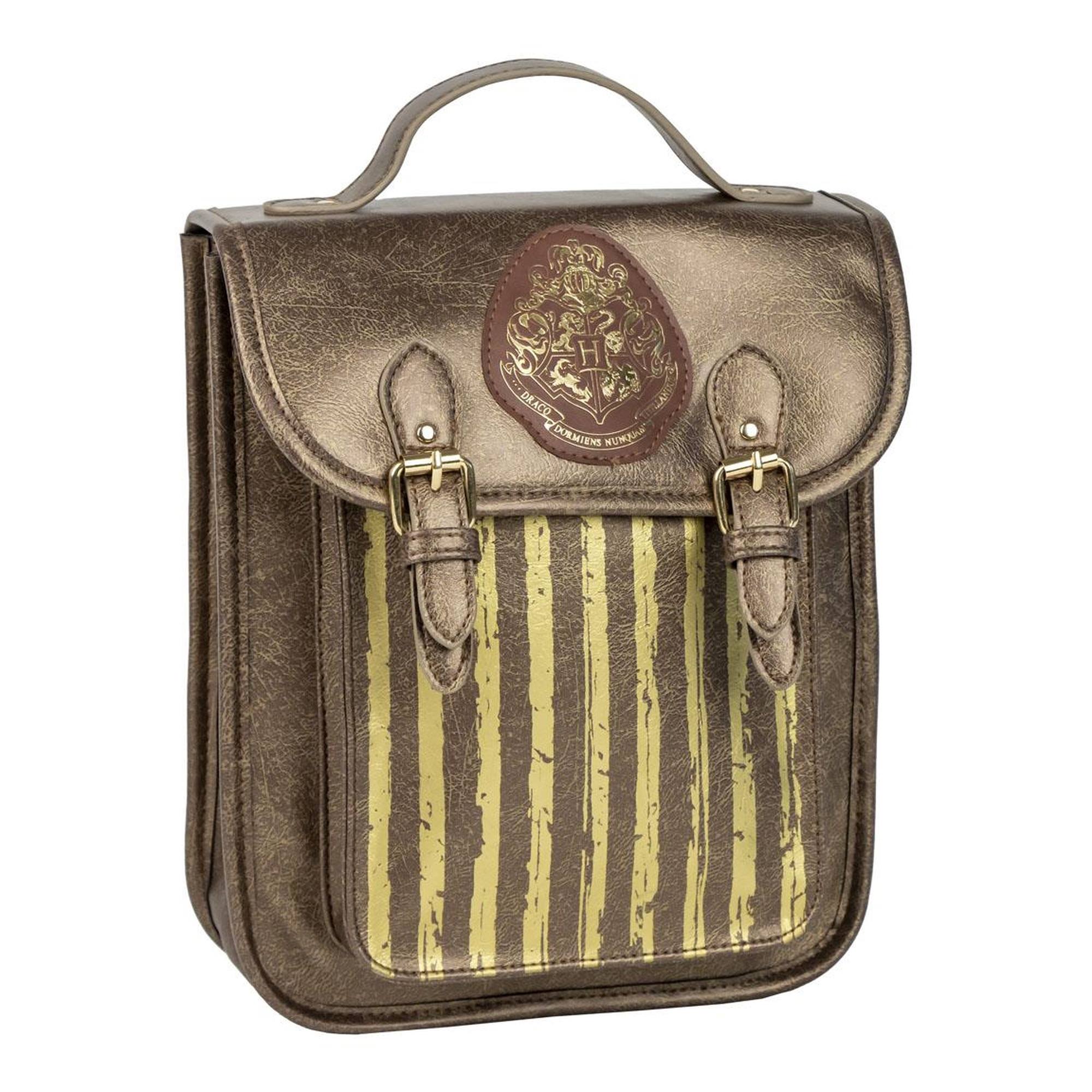 Mochila Casual de Harry Potter - Color Marrón - 22.5x22.5x7.cm - Fabricada en PU - Diseño con Solapa - Estampado del Escudo de Hogwarts